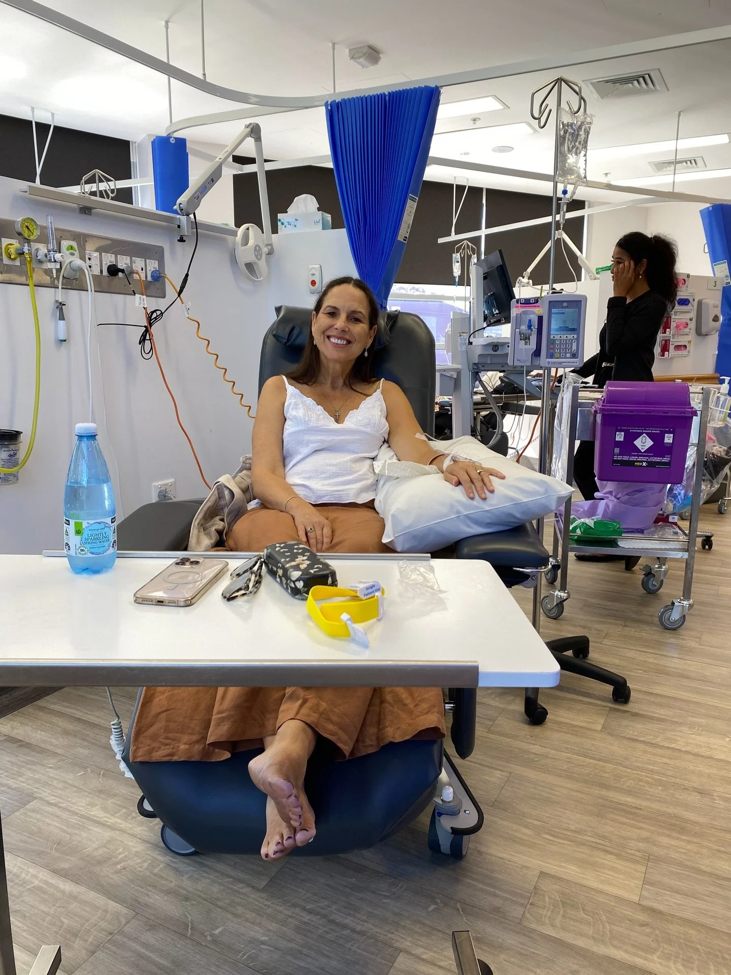 Managed to fit in treatment today amid launching and filming for Resurrection Road. 
Thank you Jesus and steroid day for the energy ⚡️🙏💉📕🎥