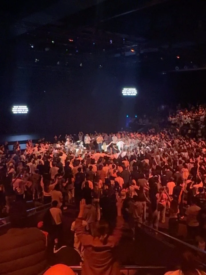 ONE BODY WORSHIP

I am so proud of @onebodyworship I could burst!!! 
In an age of so much self-seeking, confusion &amp; pain, these young people turn up with a heart for their generation &amp; a raw passion for Jesus &amp; lead thousands in worshippi