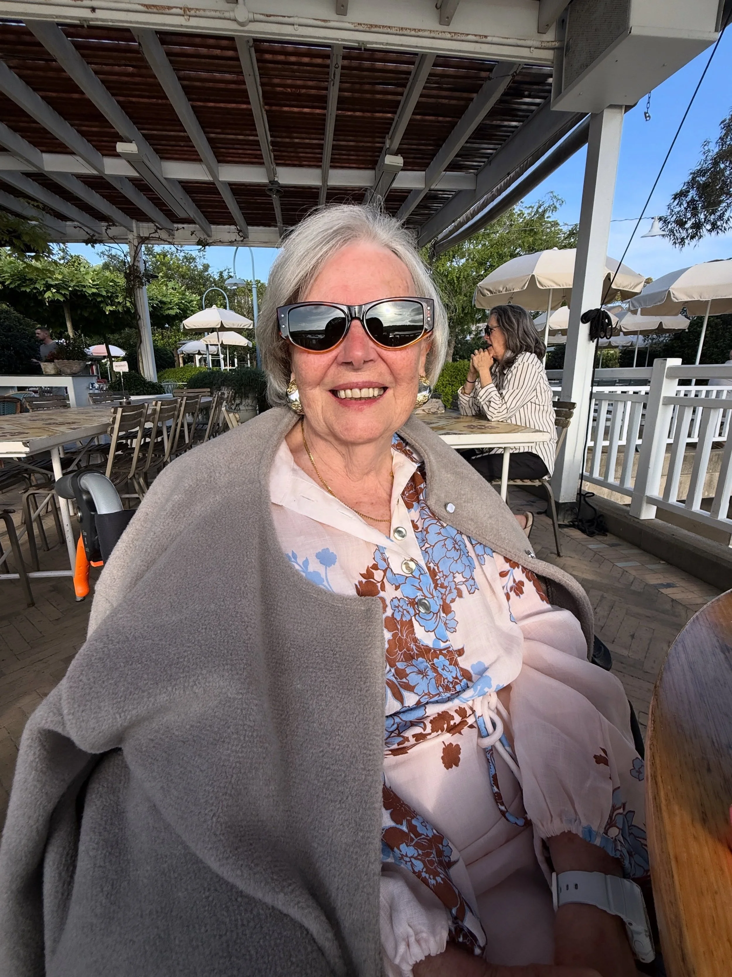 Happy 82nd Birthday to my beautiful Mum ❤️👑
There is no-one like her - kind, gracious and funny, even through the hardships of the last couple of years!
I am blessed to be her daughter.
Thank you to those who called and visited her today.