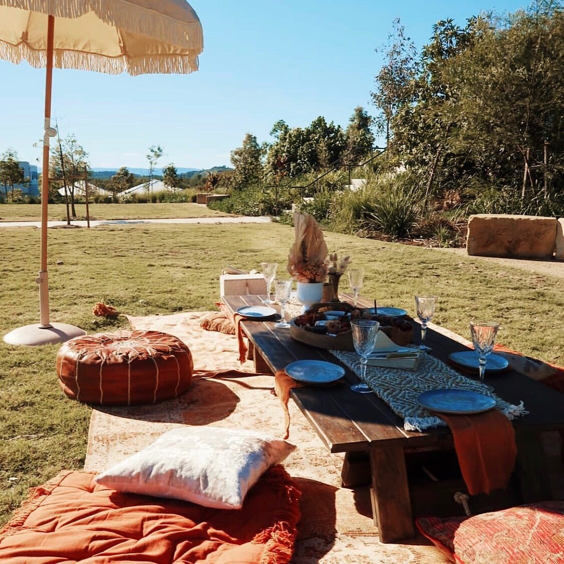 Alfresco Picnic w umbrella.jpeg
