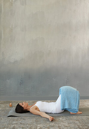 restorative yoga flow: constructive rest practice — jillian pransky