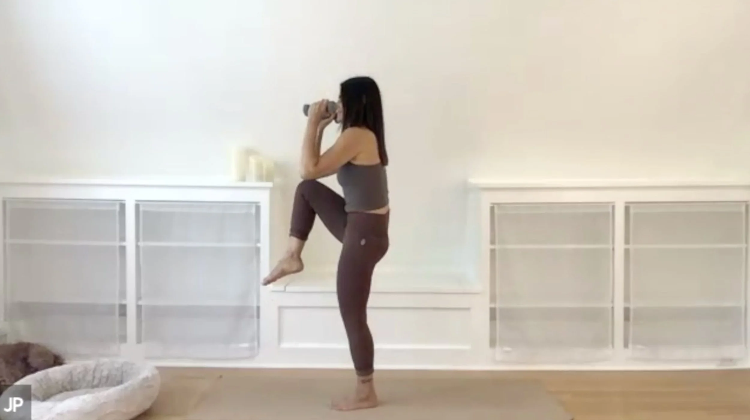 Fitness for Yogis: 9-Minute Full Core Flow to reconnect to Center