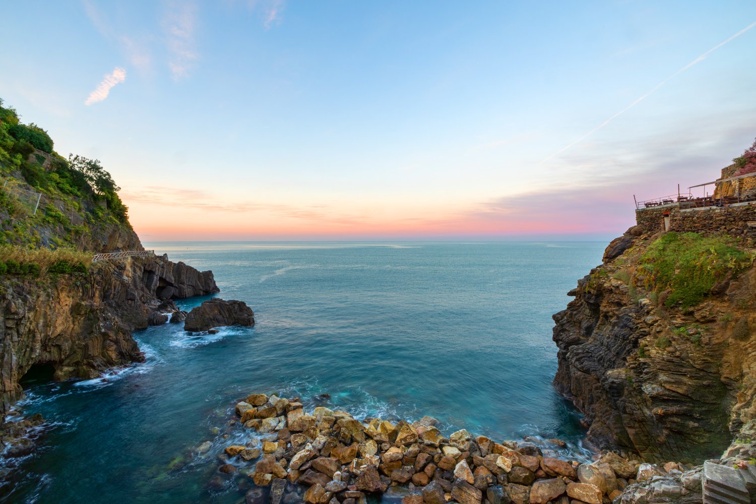 The-Dawn-of-RiomaggioreLR.jpg