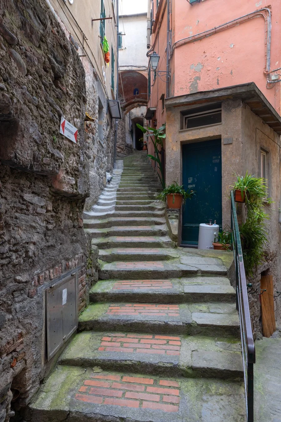 Old-Town-IntimacyLR.jpg