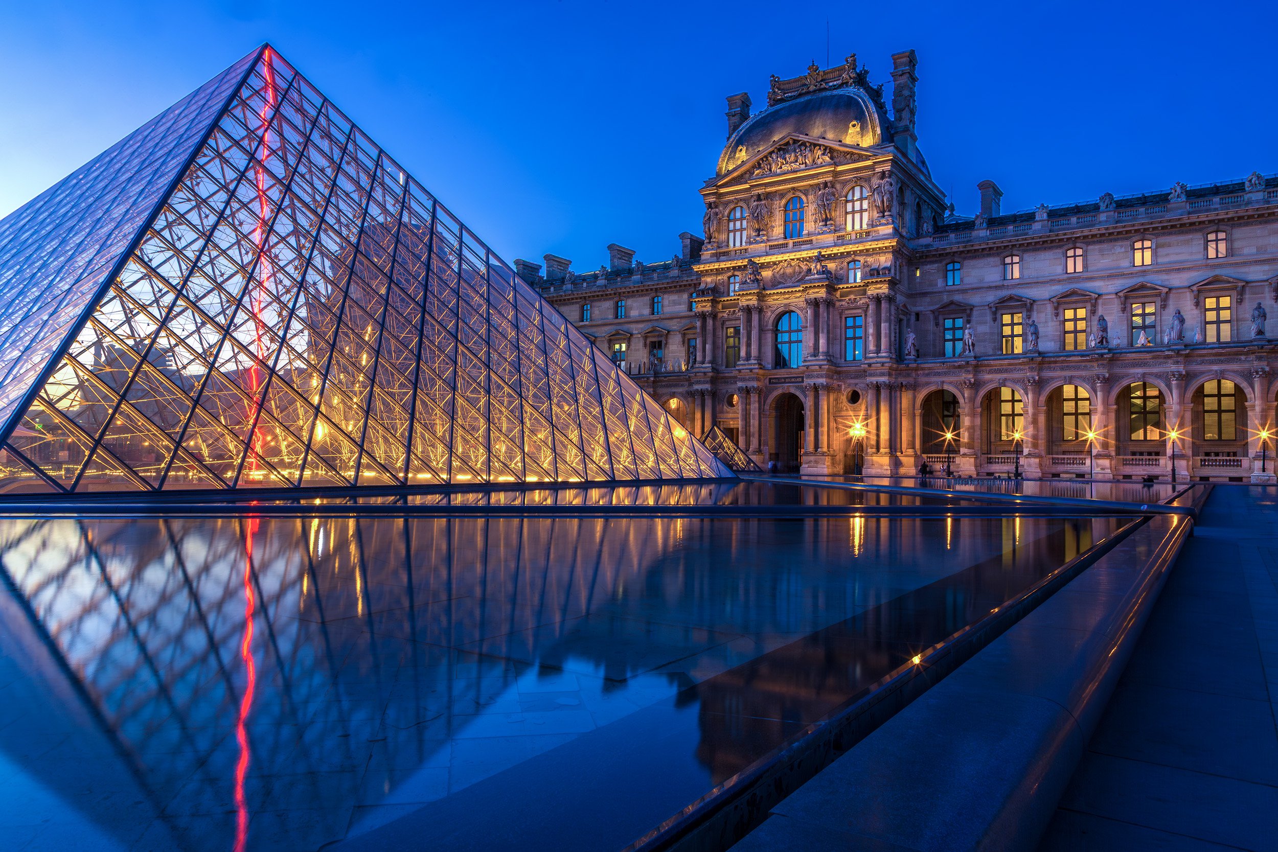 Golden Hour Transition - Paris, France