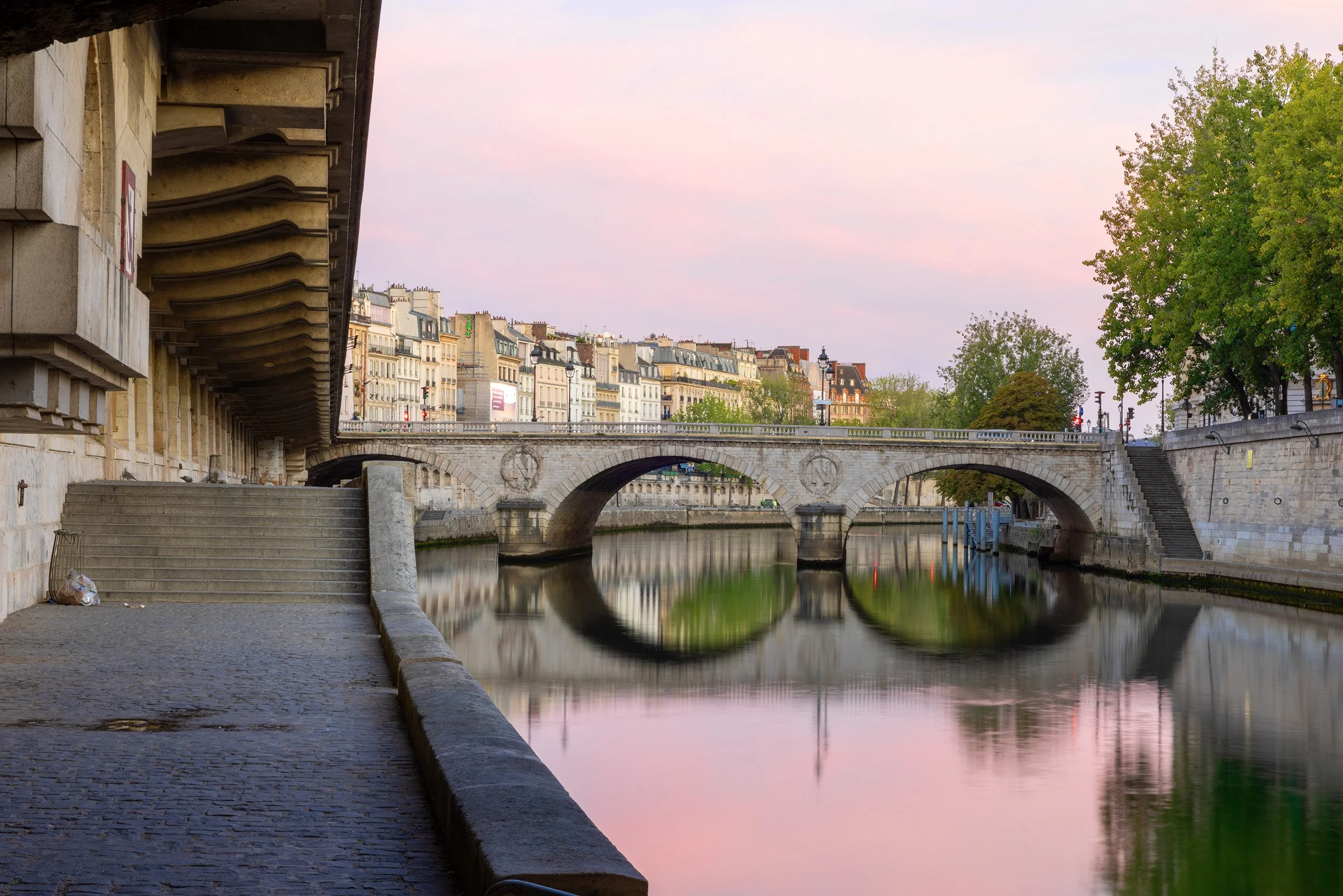 Absolute Urban Isolation - Paris, France