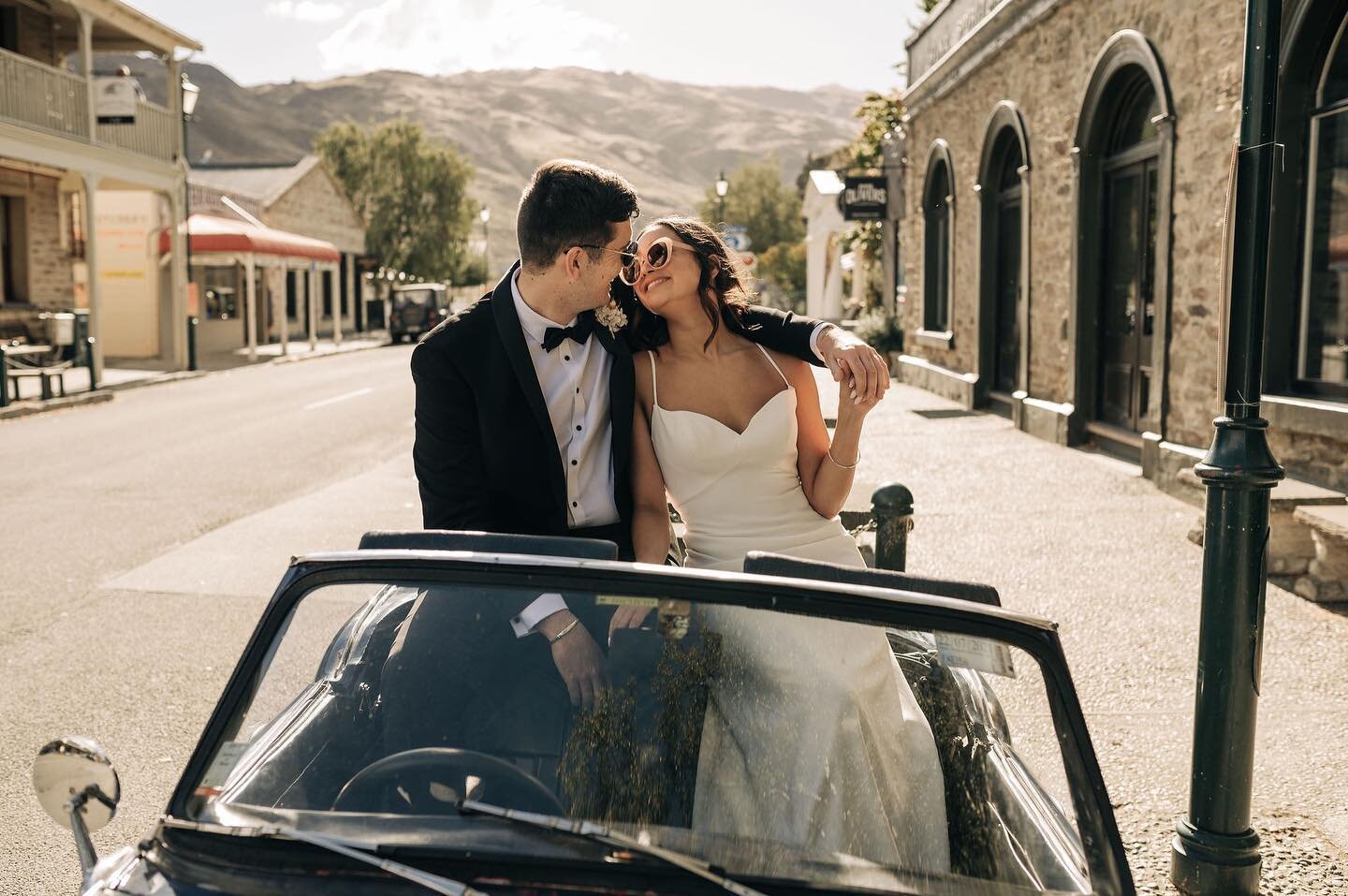 Brb, just eloping in Central 🤍

Can you guess where this gorgeous spot is? 

We can&rsquo;t get enough of this stunning styled shoot brought to life by @nicolegourleyphotography and a team of South Island locals. Gosh, we&rsquo;re spoilt for choice 