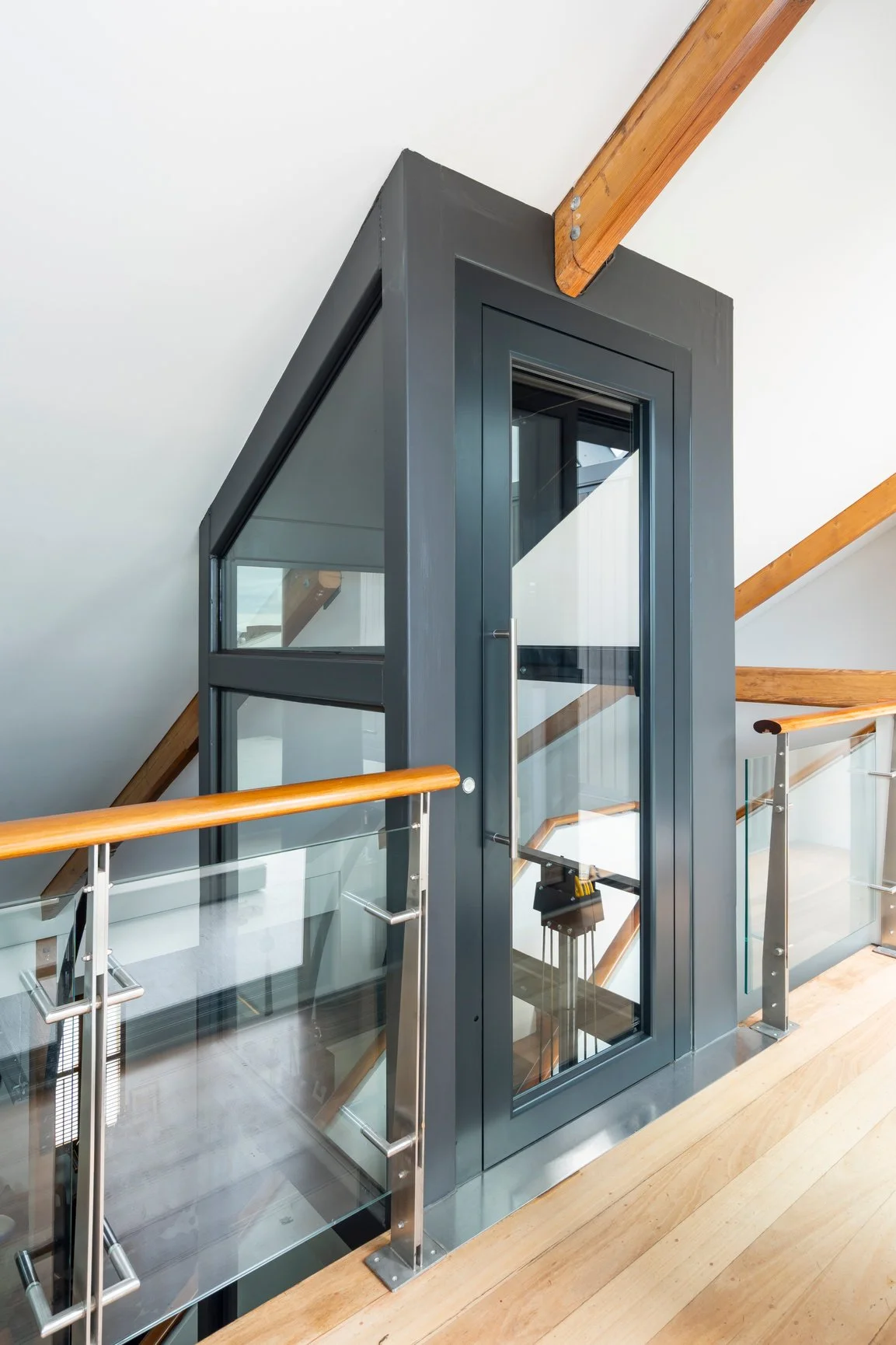 Atcliffe Walder Atelier-Lift at roof terrace.jpg