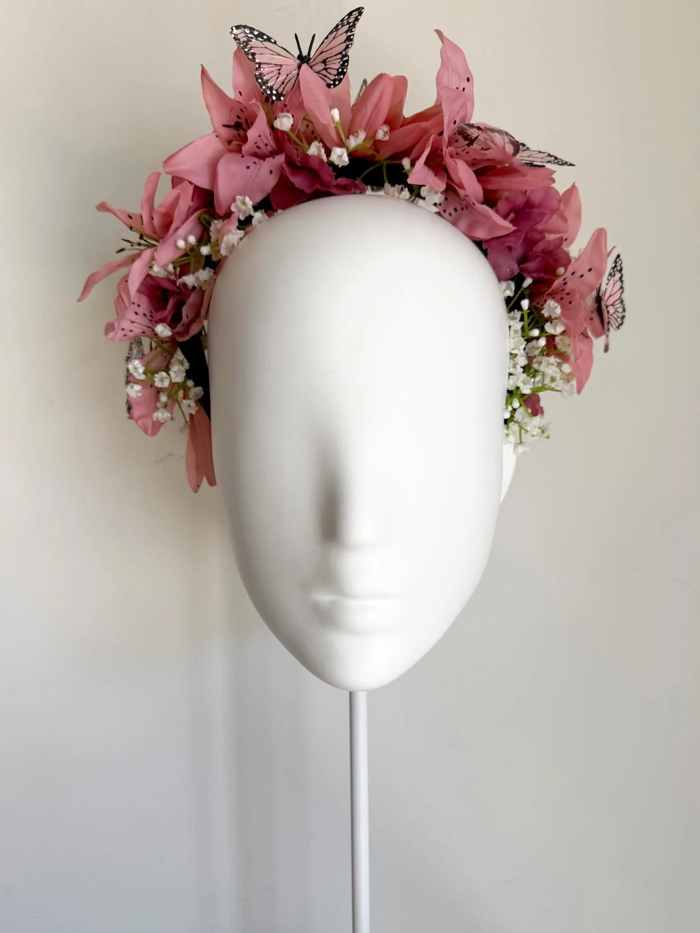 Introducing the younger sister to our flower garden piece from few days ago&hellip;&hellip;&hellip;&hellip;&hellip; Various florals set on a headband, decorated with feather &amp; crystal butterflies&hellip;&hellip;&hellip;&hellip; As part of the &ld