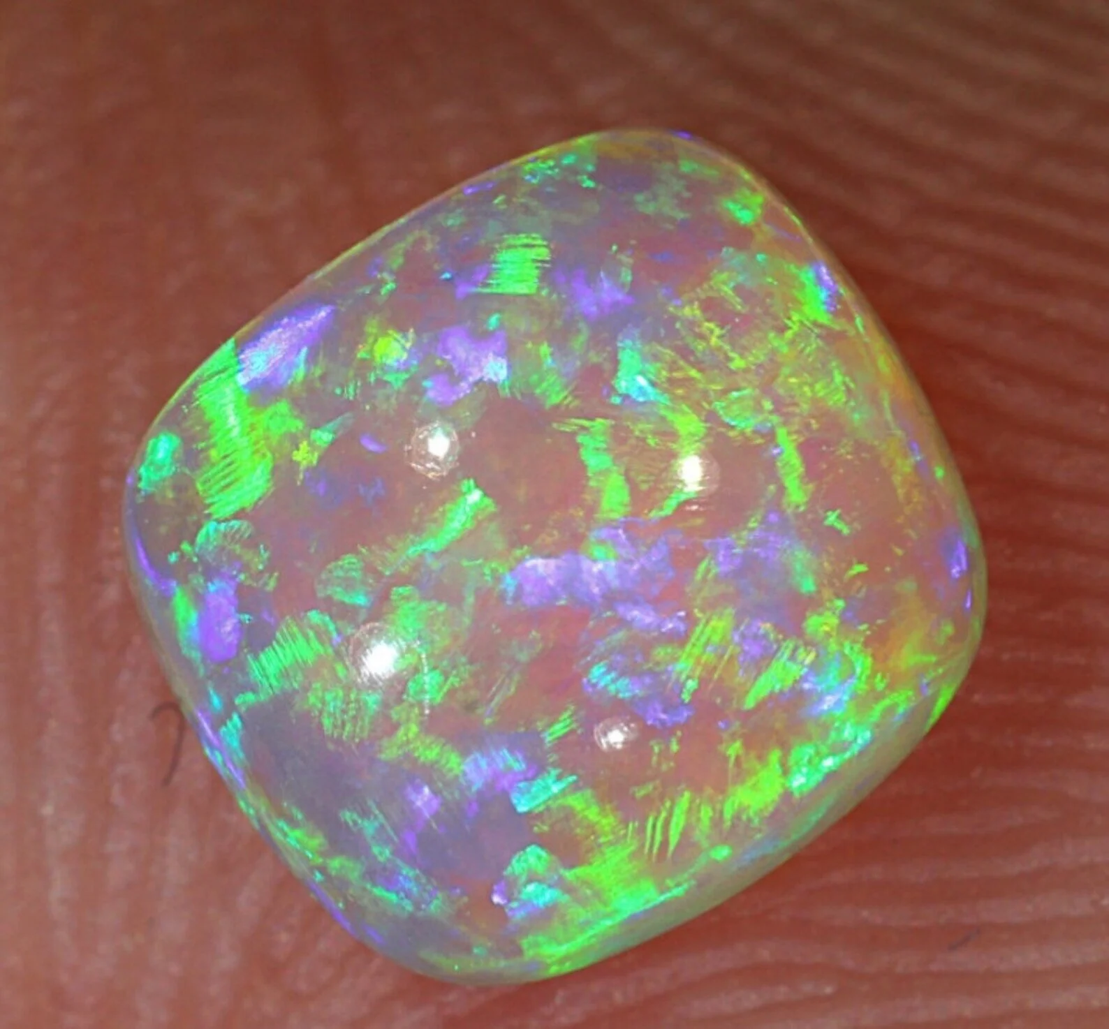 BOULDER OPAL