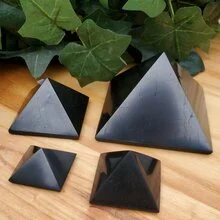 SHUNGITE5.jpg