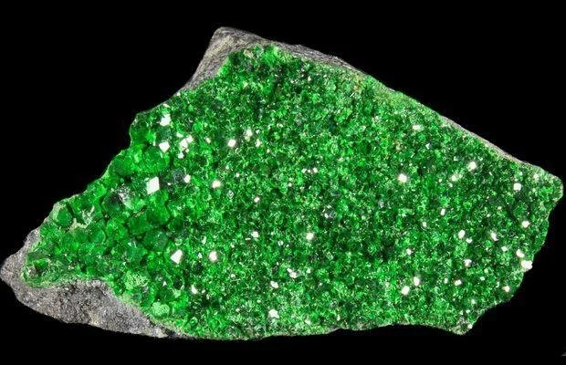 UVAROVITE