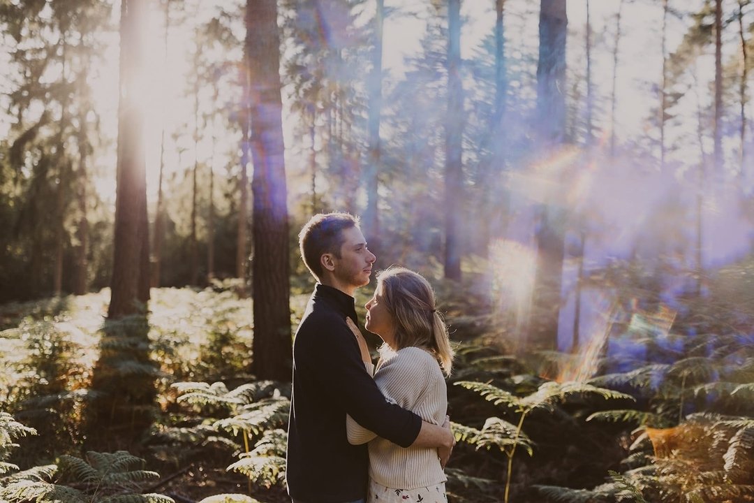 Off to @lillibrooke_weddings to photograph Meghan and Alex's wedding tomorrow. Beyond excited, especially as it looks like the weather gods have chosen to be on our side.

We had a magical autumnal engagement session at Virginia Water last year. See 