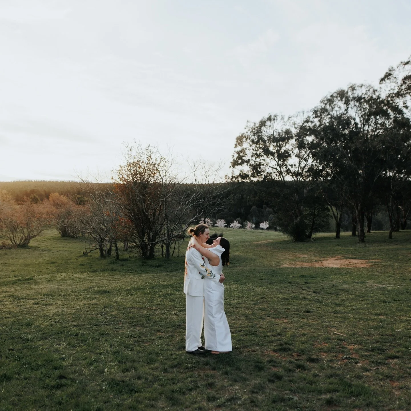 FORMALWEAR GOES FERAL
Forget black tie - Alice and James flipped formalwear on its face!
A vibrant, bold and fun wedding which abused the tradition of weddings. LOVE IT ❤️ #msouthamphoto