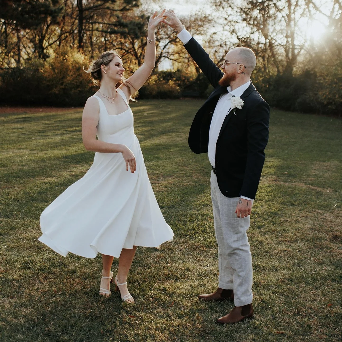 Jas + Joe - married intimately with their parents alone, spinning dresses in the beautiful warm autumn leaves. A day to remember ❤️ #msouthamphoto
