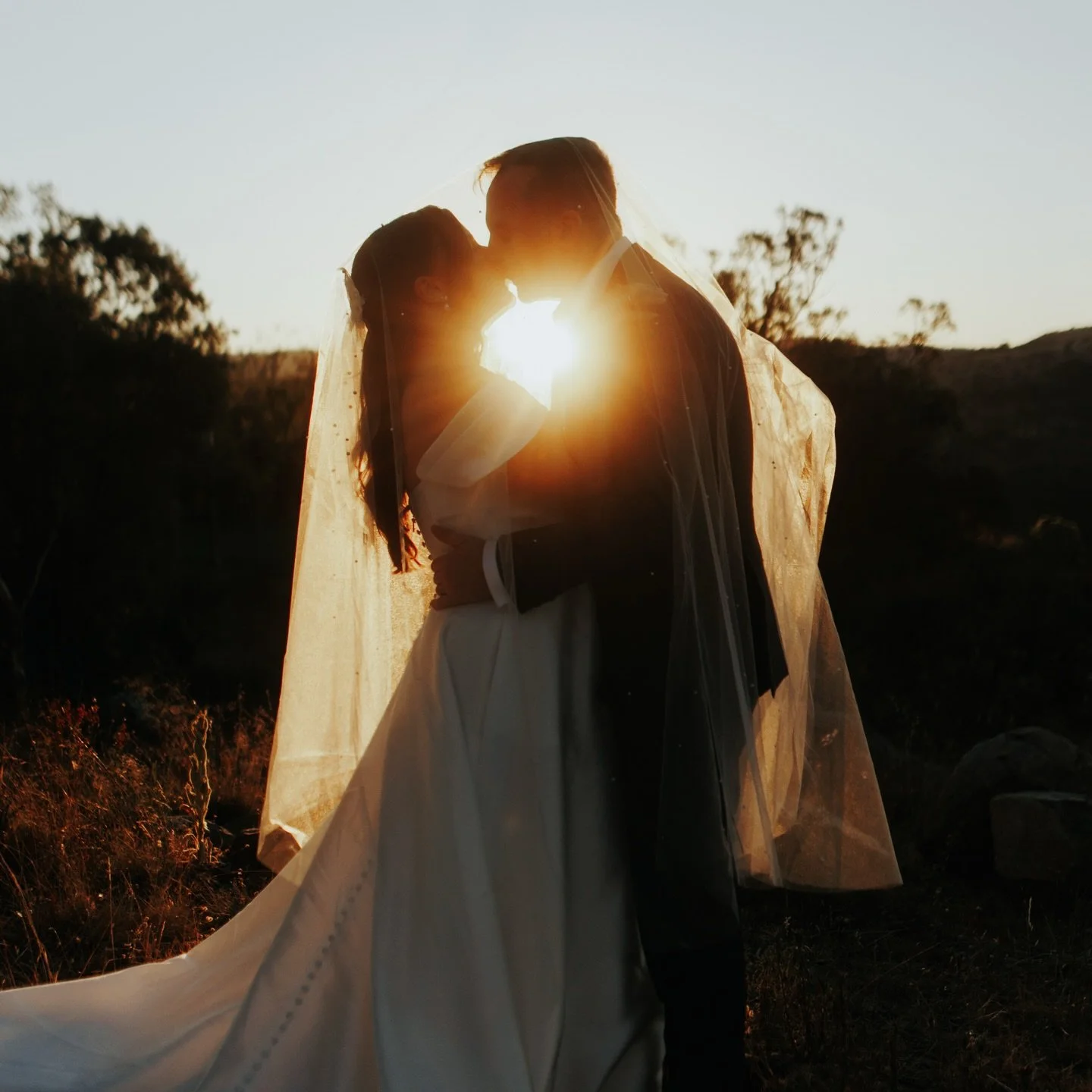A stunning wedding at the incredible @brindabellahillswinery for these two, what a day to remember! 😍 #msouthamphoto