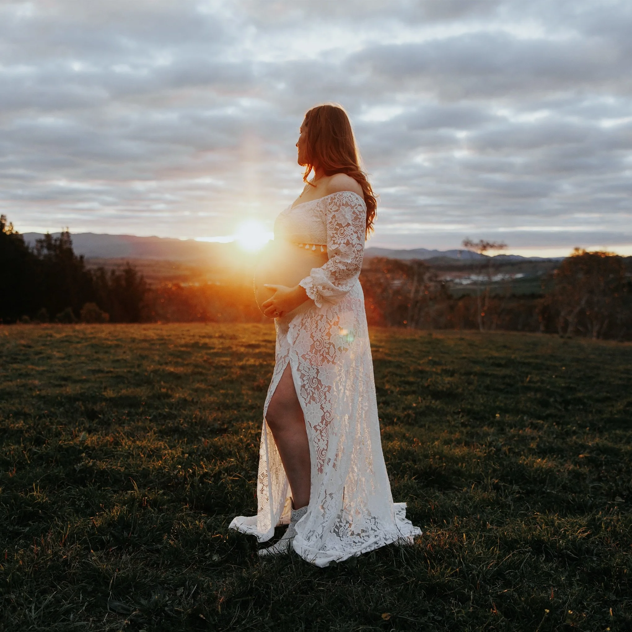 Enjoying the quieter months by shooting a beautiful maternity session with a long time friend ❤️ #msouthamphoto