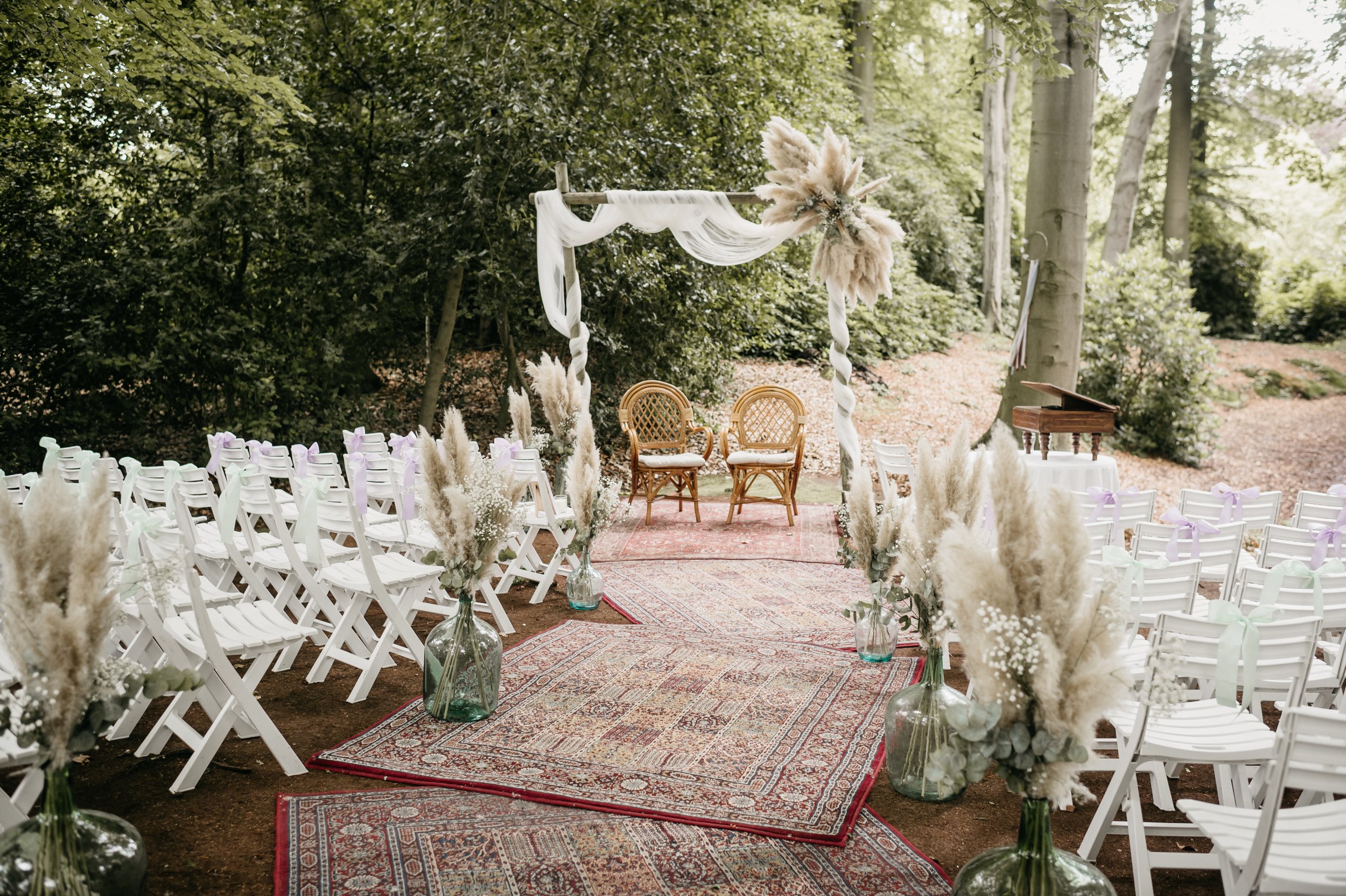 Wat is het verschil tussen een ceremoniemeester en een weddingplanner?