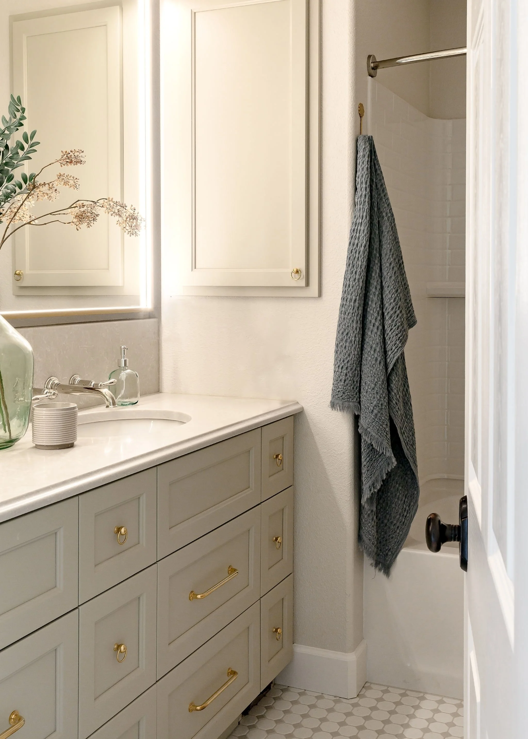 bathroom remodel.jpg