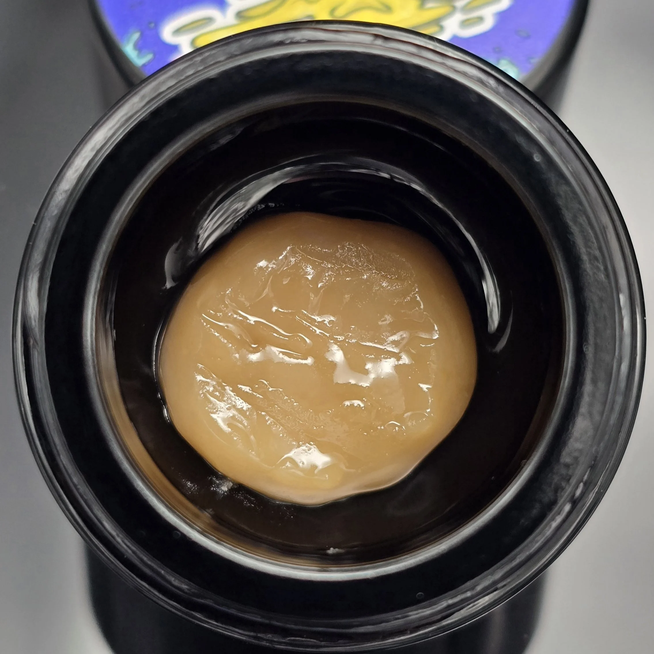   Mega Raw Melts  
  Lemon Squeeze   (3 left)  
  (Lemon Cane x Moonbow)  
  Single Sourced 70-120u "Raw" Live Hash Rosin  
 $60/g
 
