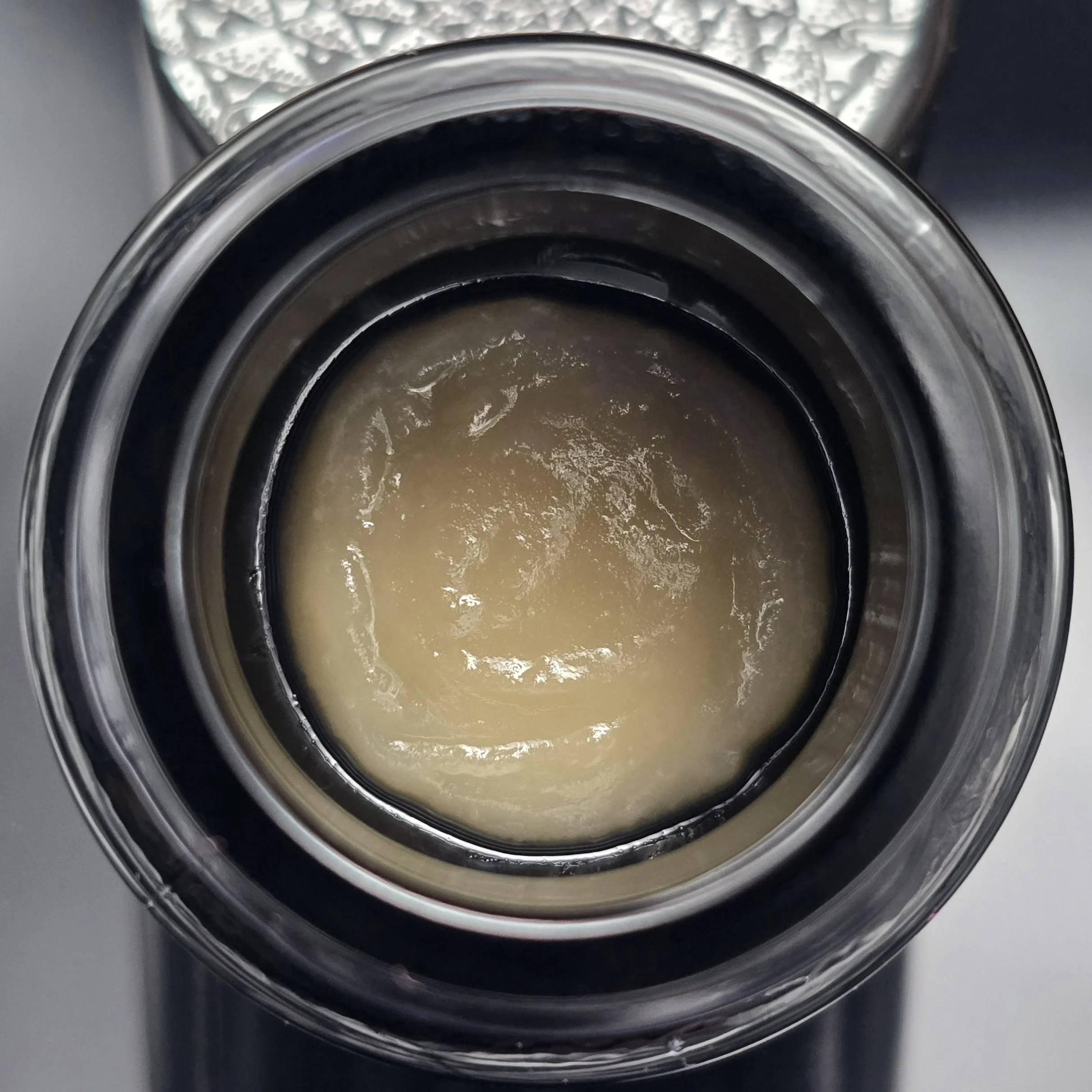   Helios Hash  
  Poison Z  
  (Durban Sherbert + Z Cubed)  
  70-149u Single Sourced Live Hash Rosin  
  $60/g    $55/g 
 