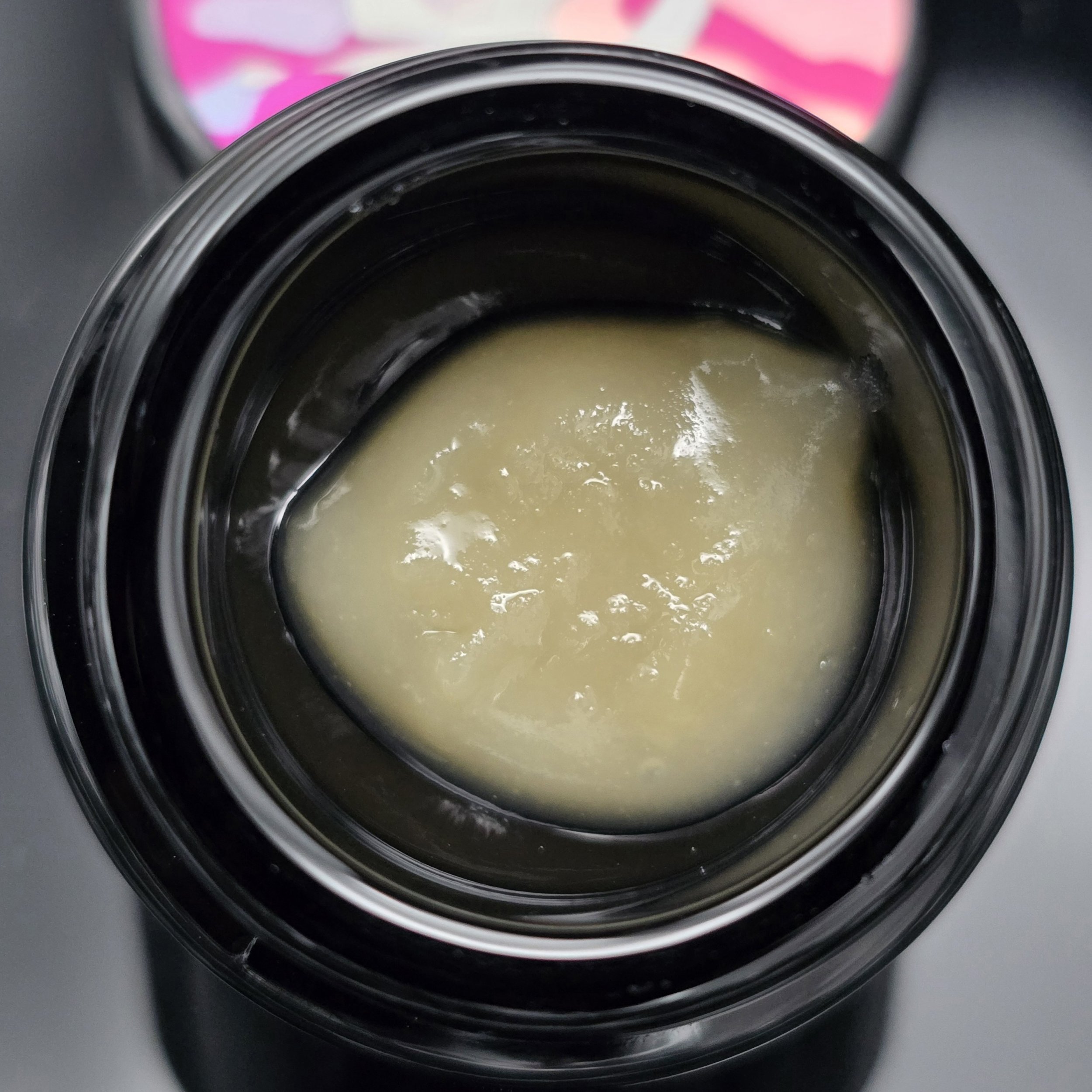   Single Source  
  Too Much Burger  
  (Hash Burger x Too Much Lime)  
  70-149u Single Sourced Live Hash Rosin  
 $60/g
 
