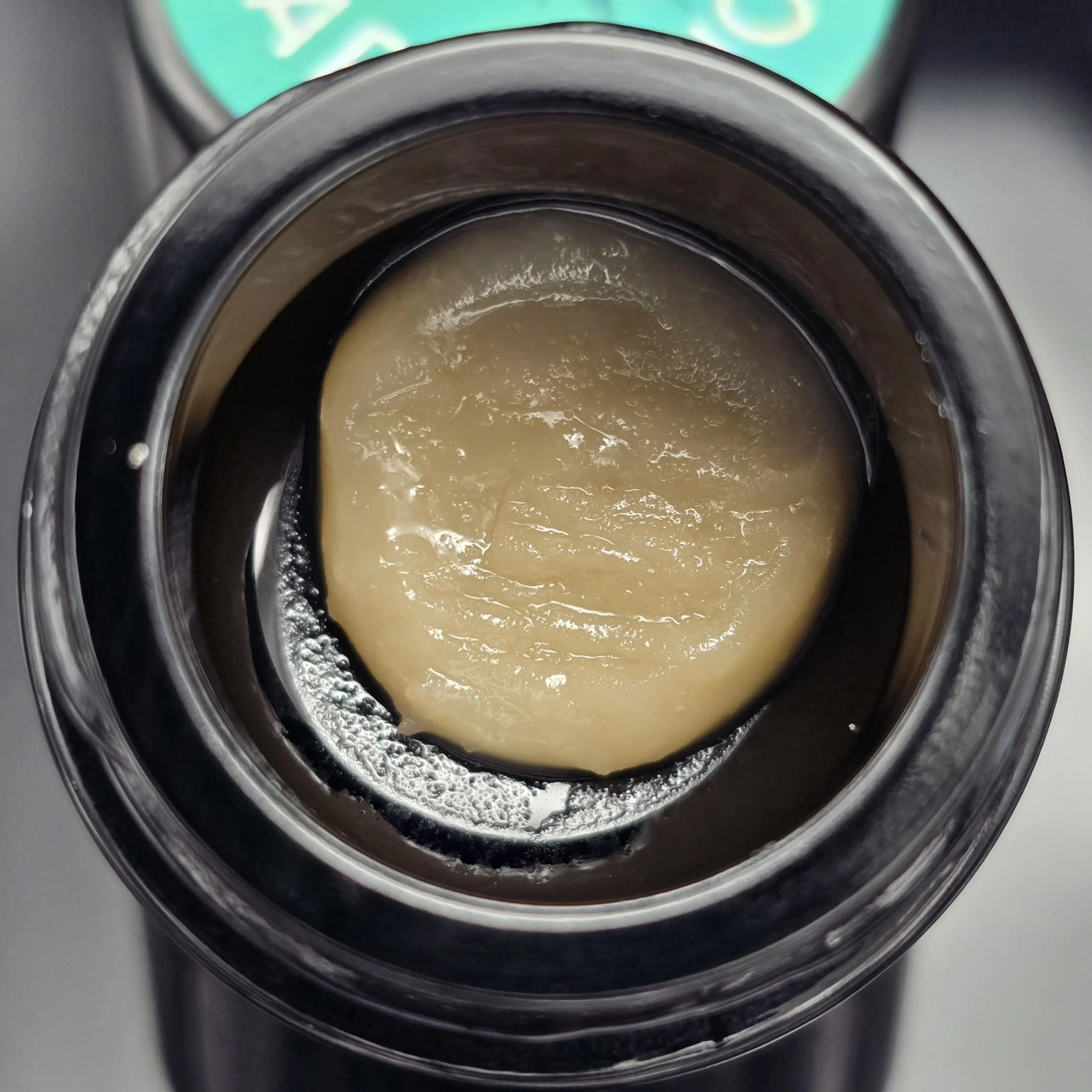   Aloha Apothecary  
  Strawgreasewilly  
  (Strawberries & Cream x Grease Monkey x Wilson)  
  90u Single Sourced Live Hash Rosin  
 $60/g
 