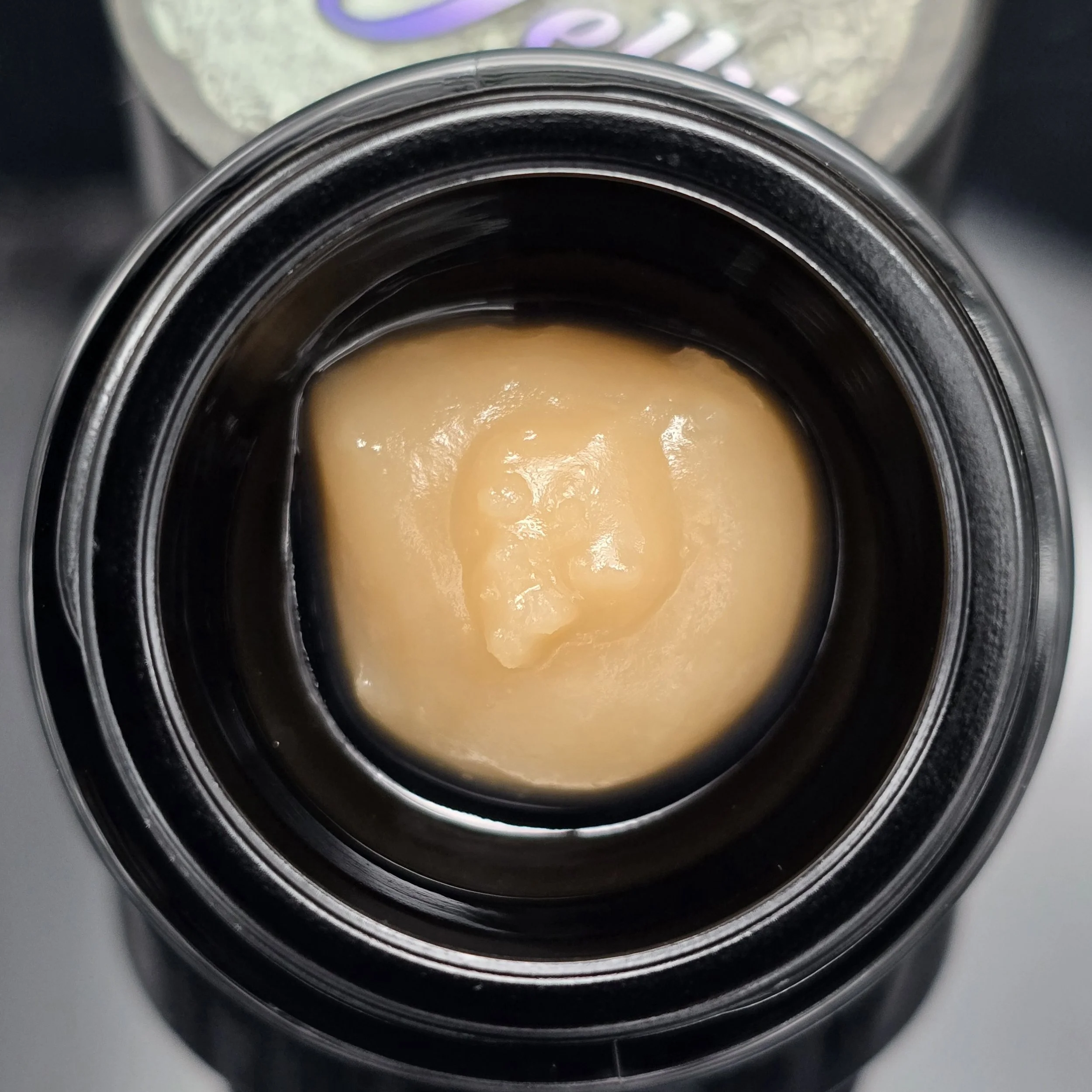   Moon Jelly Melts  
  Mom's Lemon Cream Pie  
  (Mothers Milk 31 x Lavender Lemonade)  
  Single Sourced 70-179u Live Hash Rosin  
  $140 ea.    $130 ea. (2g puck) 
 
