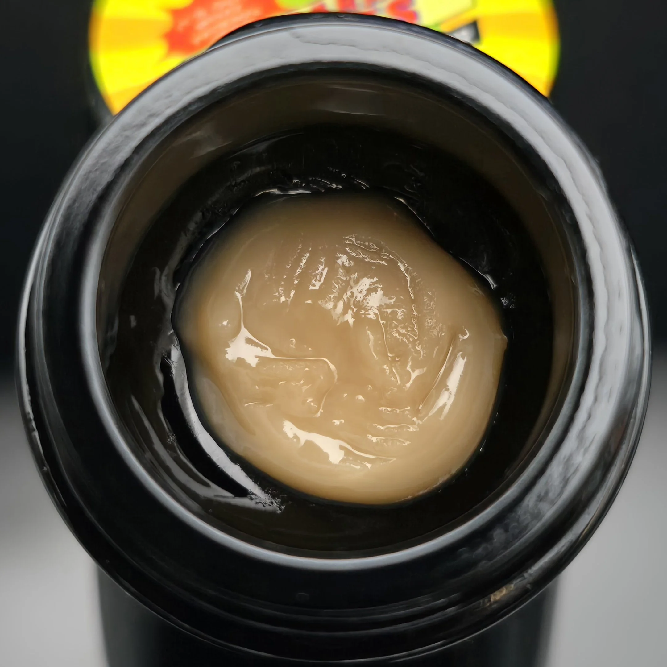   Mega Raw Melts  
  Brawn Dough  
  (Lemon Lime Orange Apricot F2)  
  Single Sourced 70-120u "Raw" Live Hash Rosin  
  $60/g    $55/g 
 