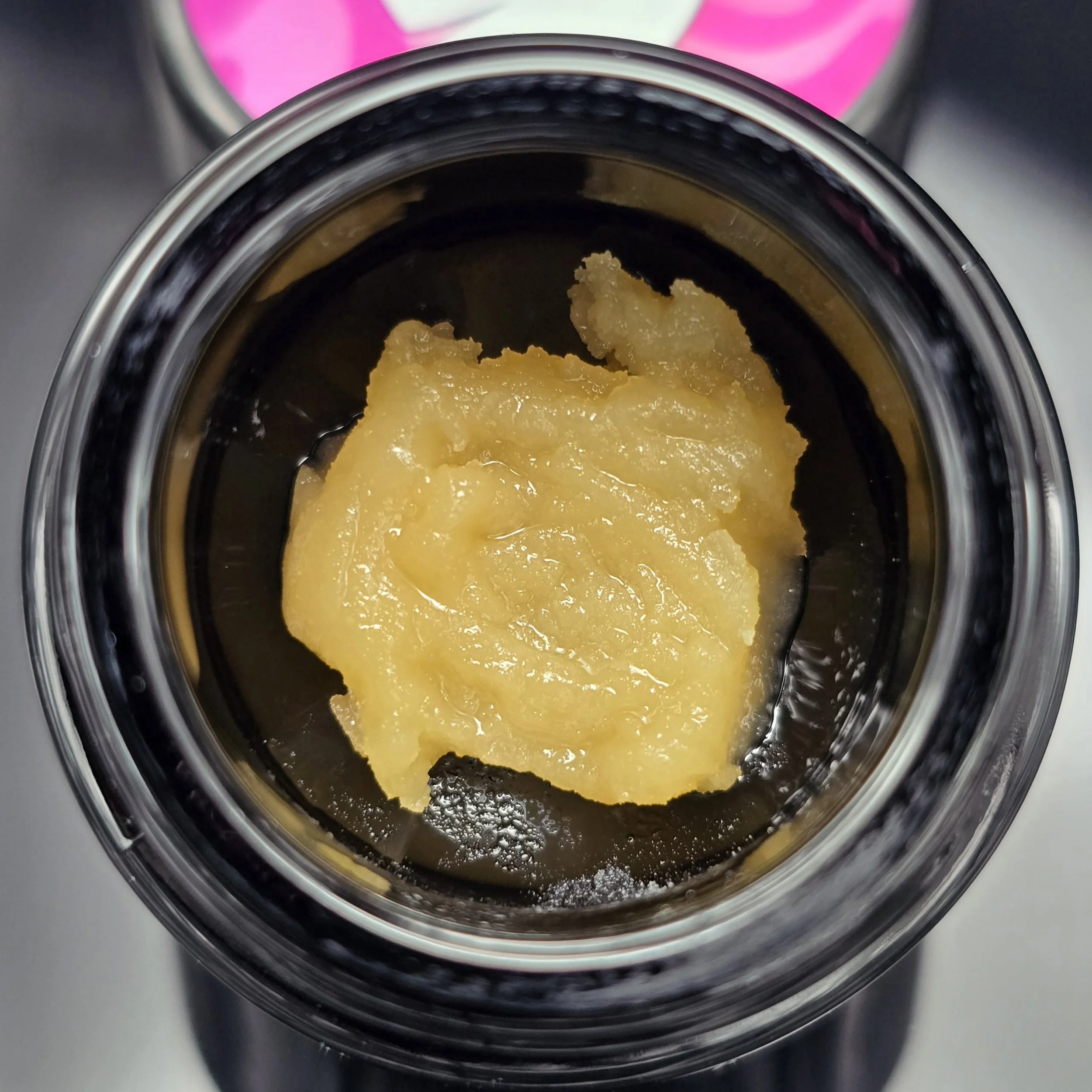   Single Source  
  Too Much Rainbow  
  (Too Much Papaya x Rainbow Guava)  
  70-149u Single Sourced Live Hash Rosin  
 $55/g
 