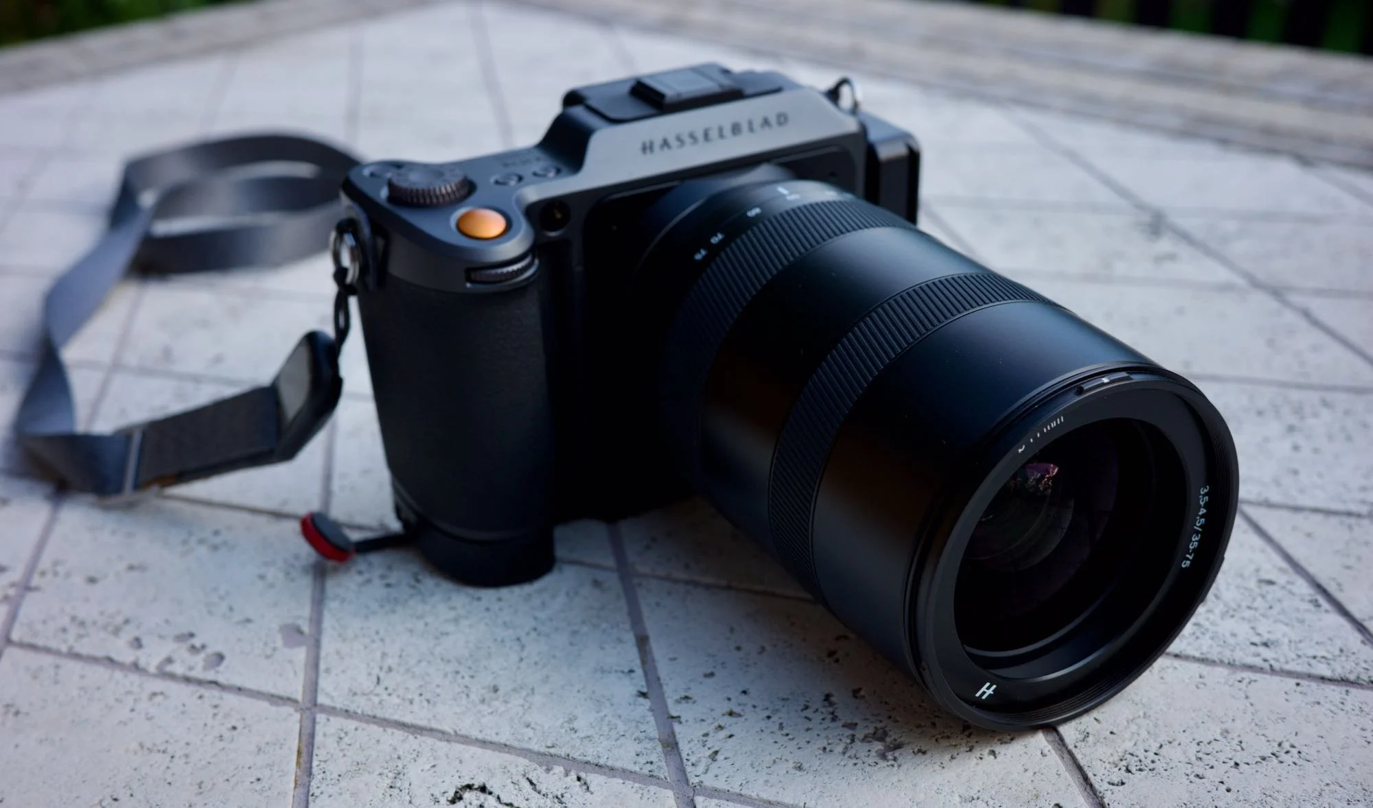 Hasselblad XCD 35-75mm f/3.5 - 4.5 review — snowhenge|dot|net
