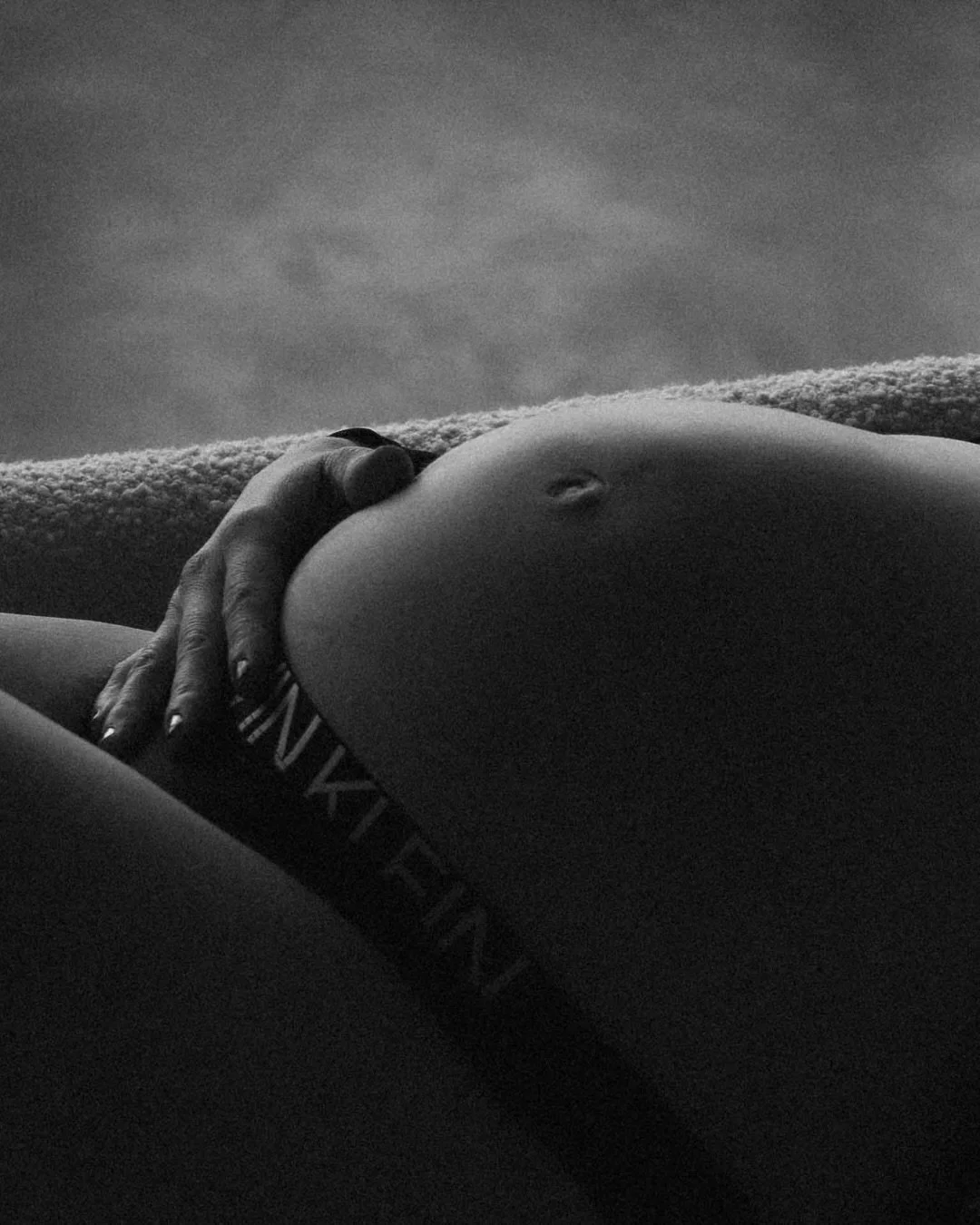 I don&rsquo;t shoot maternity to make you look pretty. I shoot it to make you realize how powerful you actually are.

Maternity | Newborn | Calgary Family Photographer | Calgary Couple Photography | Family Photographer | Alberta Family Photography | 