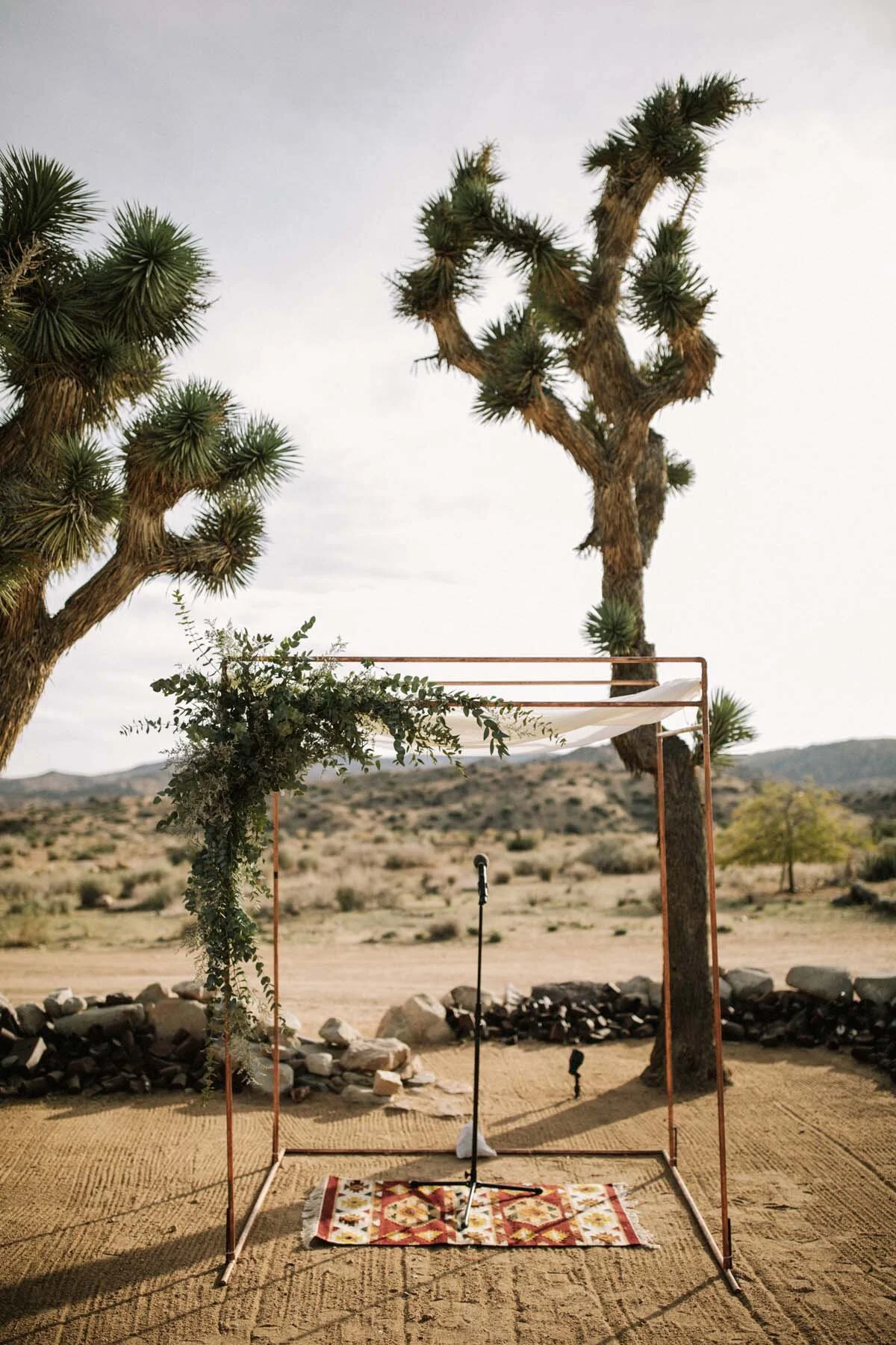 Joshua Event Joshua tree wedding planner | Honestweddingadvice.com