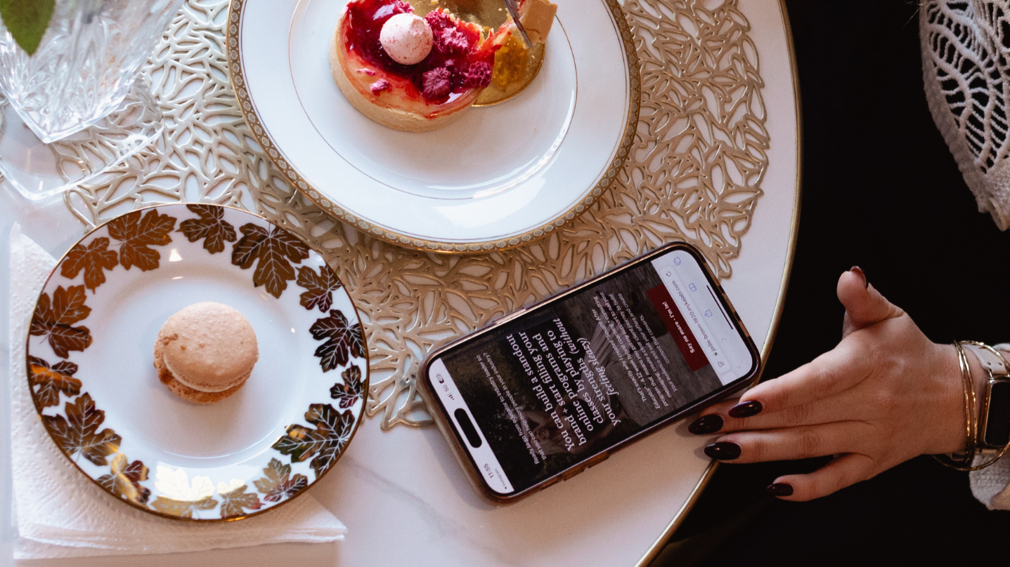 4 Content Apps That Make Showing Up on Social Media Way Easier for Hair, Beauty + Creative Educators