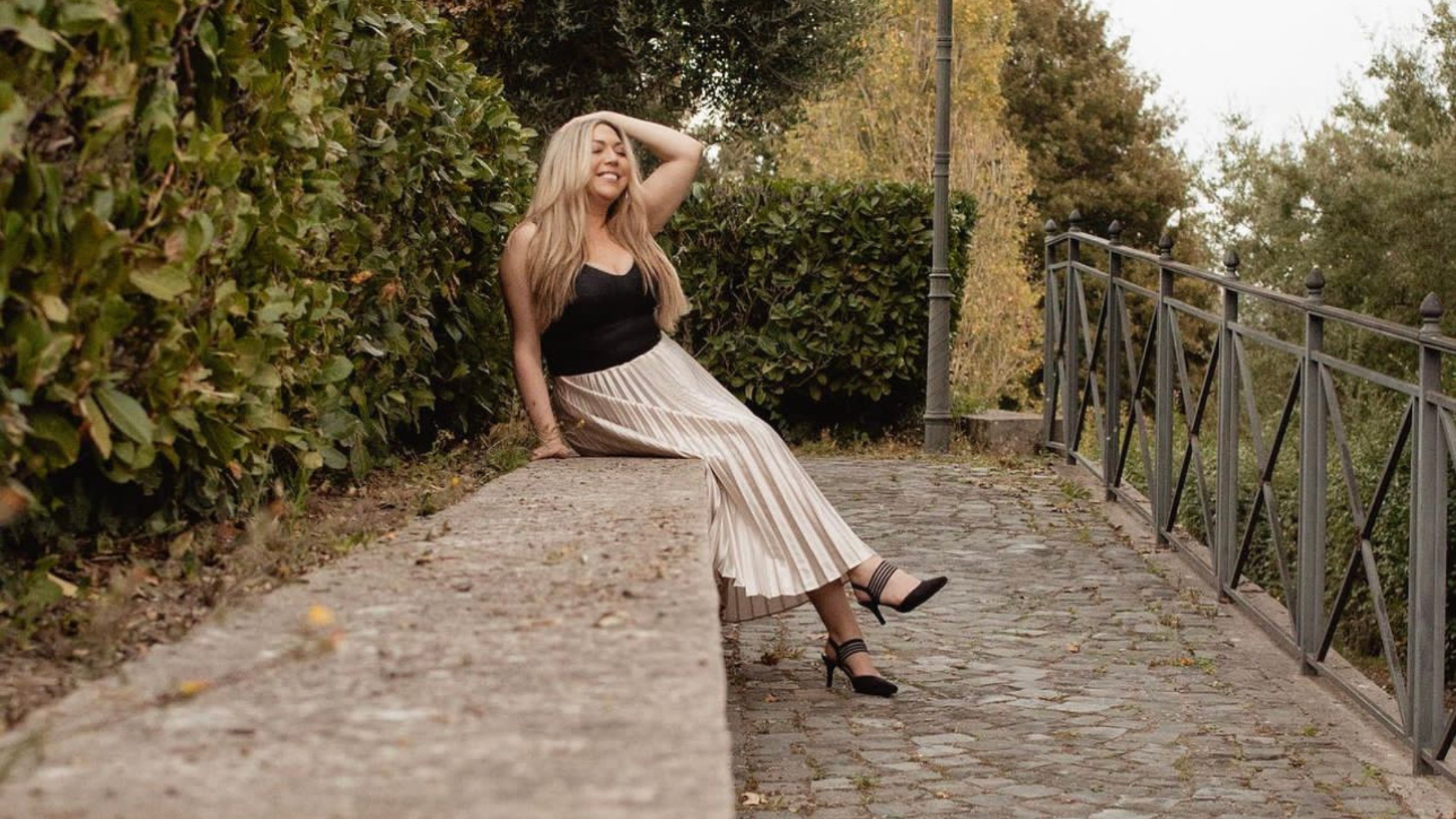 How to Sell Your Online Course in 2026: 5 Real Methods for Hair and Beauty Educators (With Pros and Cons of Each)