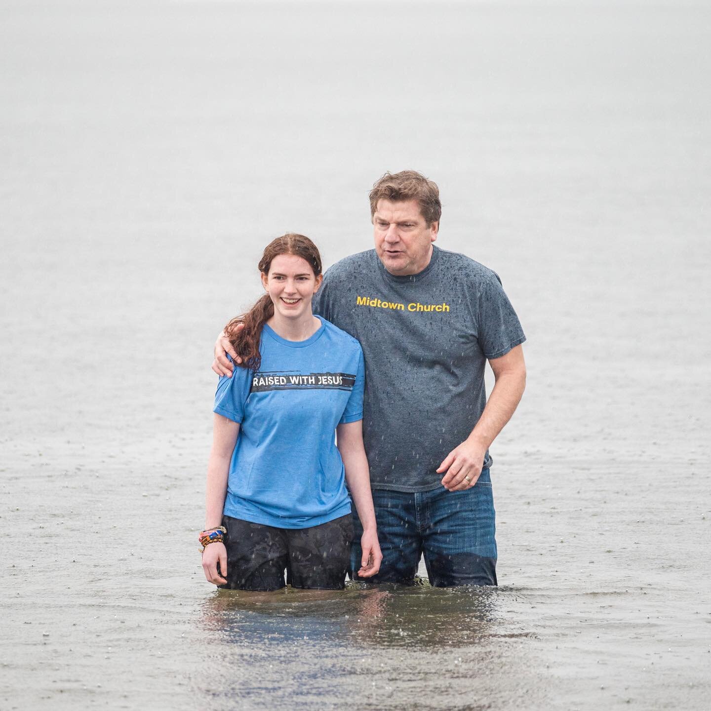 On Easter Sunday, we gathered to celebrate Jesus' resurrection, and had three baptisms at Kitsilano Beach!

#midtown #midtownchurch #vancouver #baptism