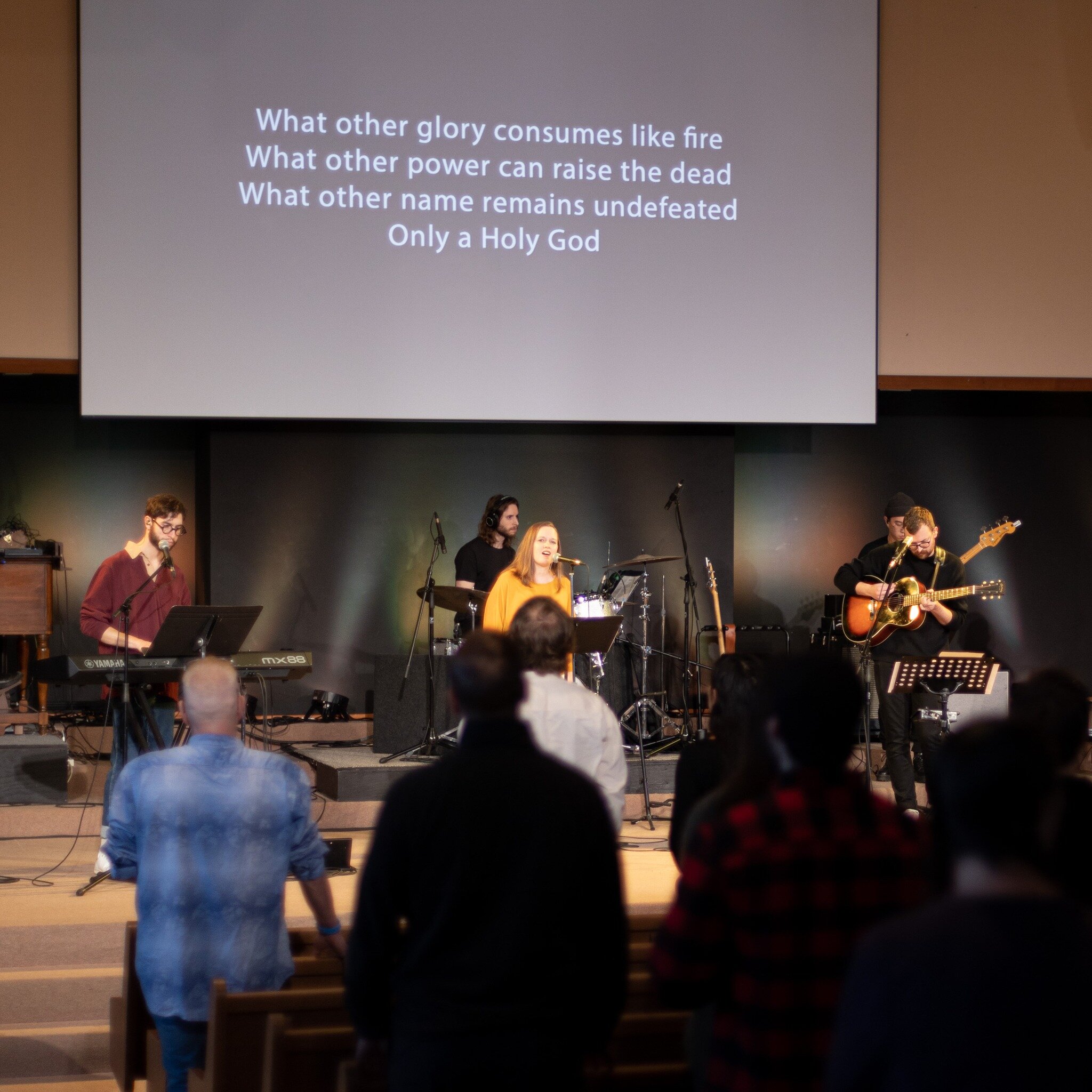 We invite you to worship with us at one of our gatherings this Sunday!

+ Sunday, April 30 @ 9 + 11am
+ Midtown Church (6060 Culloden St, Vancouver)

midtownchurch.com/sunday

#midtown #midtownchurch #vancouver