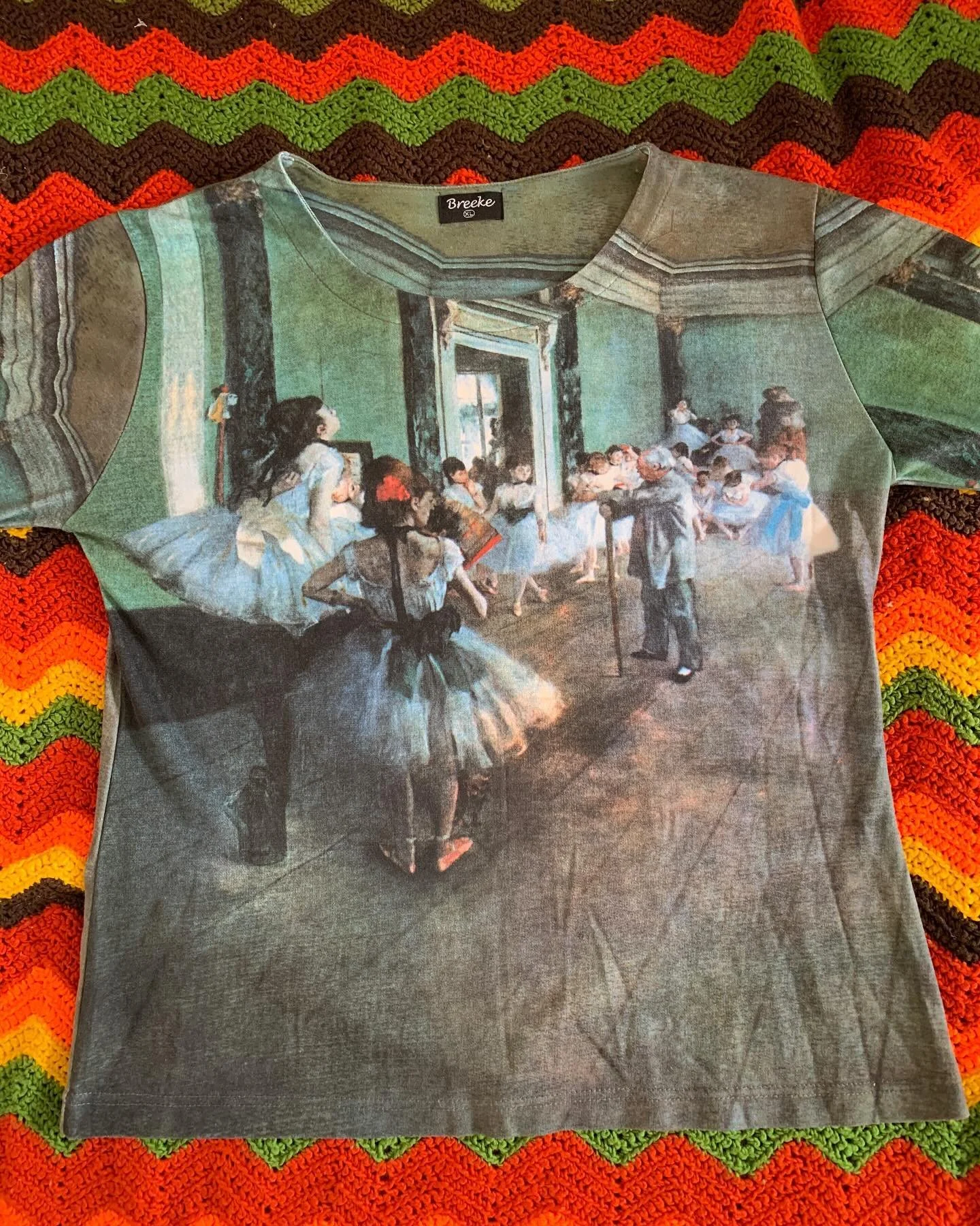 Check out this AOP Breeke shirt featuring &quot;The Dance Class&quot;&mdash; an 1874 oil painting on canvas by the French artist Edgar Degas🩰🎨