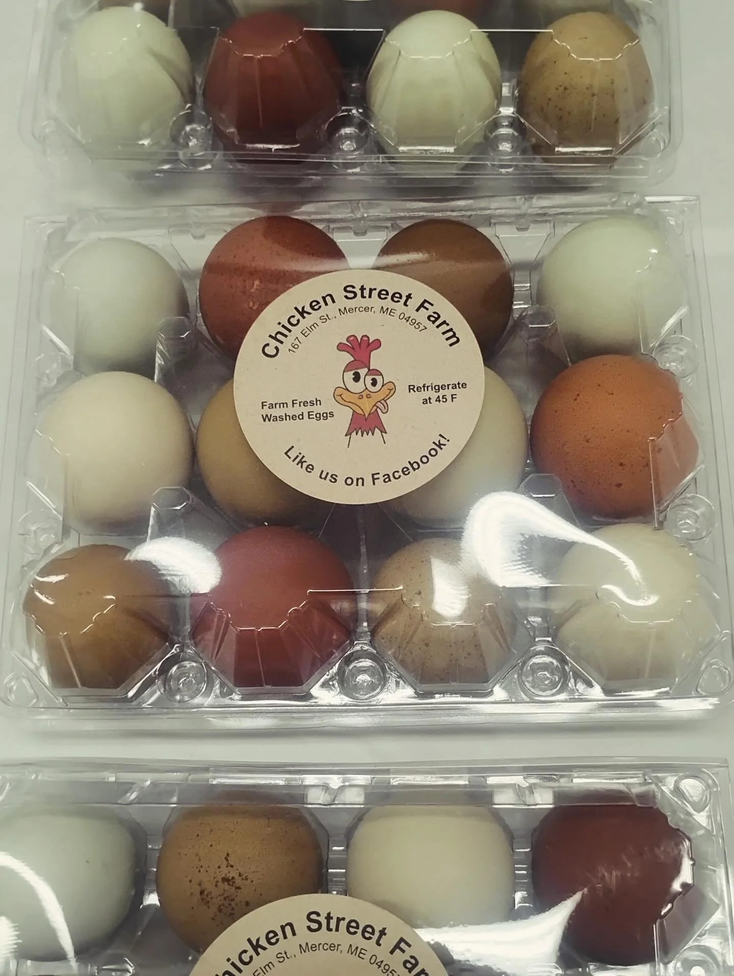 Market is on tomorrow 3/24 at Buker Community Center 3-5:30pm.
Come out and enjoy the afternoon with us and see what the vendors have in store for you this week!

#augustamaine #augustafarmersmarketmaine #tuesdays #mainefarmersmarkets #mainechickens