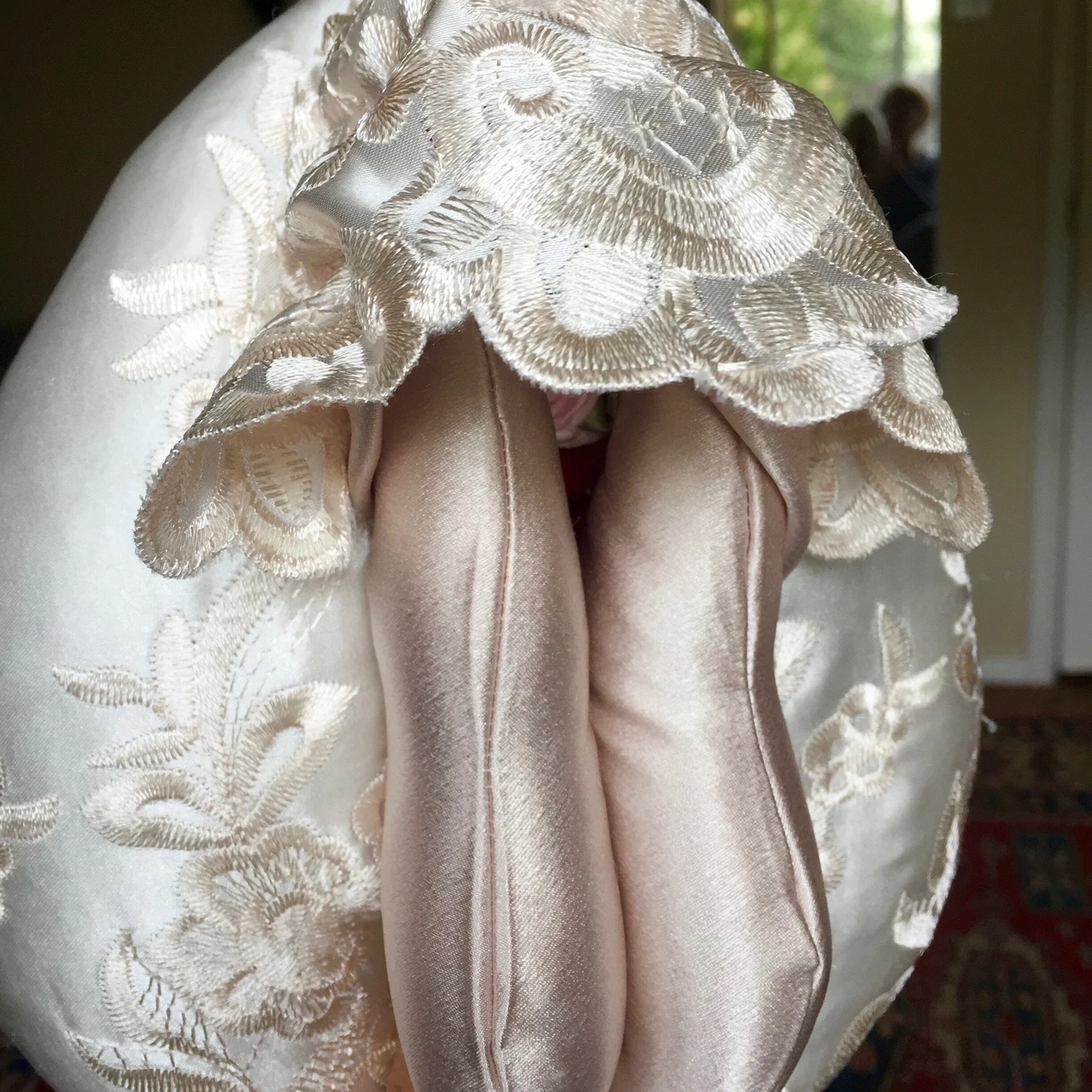 Lace Puppet Decorated Lace Pointe Shoes