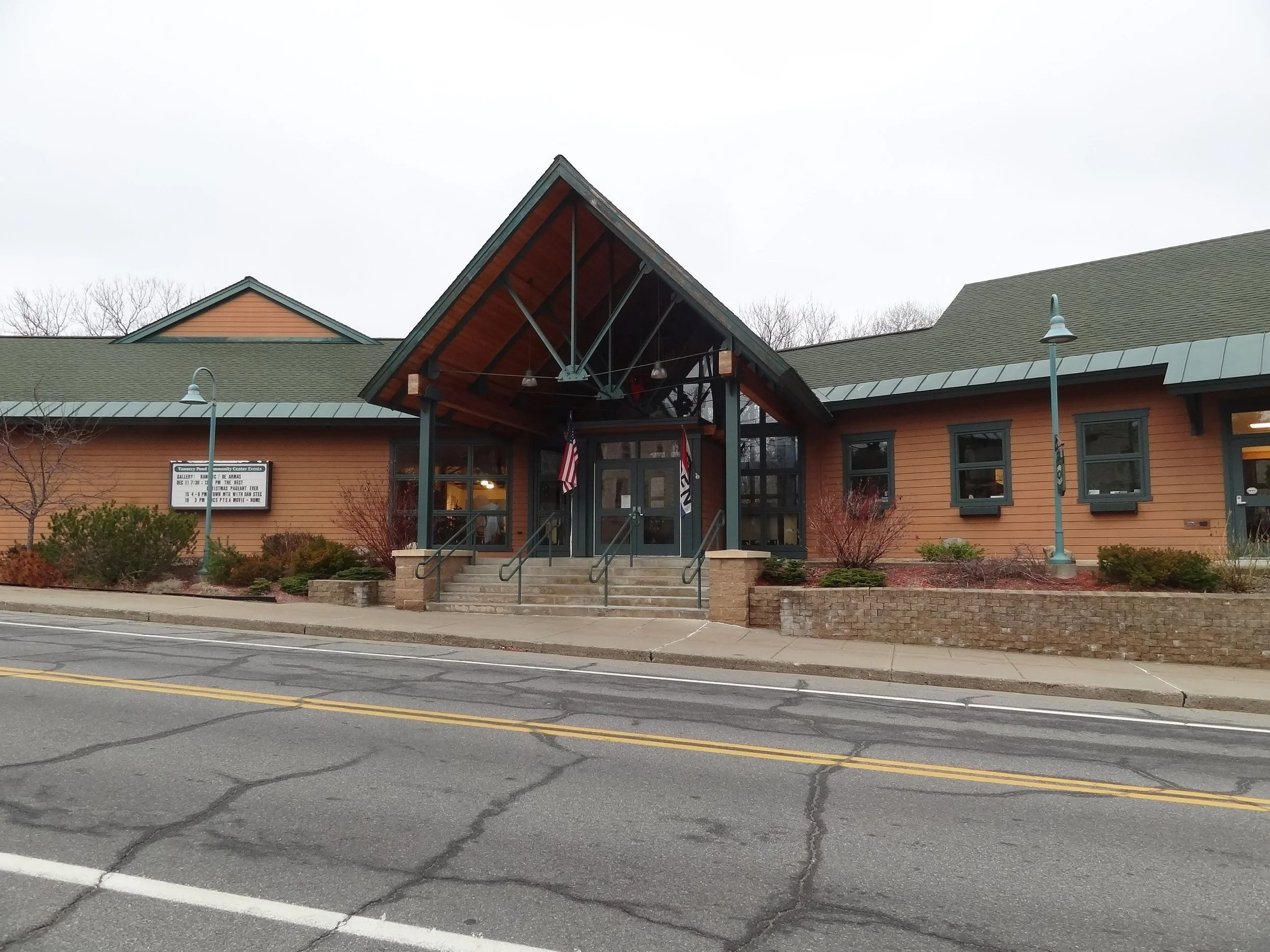 DSC03417_OUTSIDE TPCC.jpg