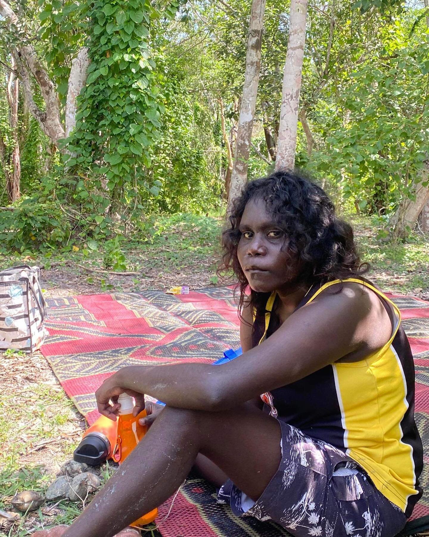 🌴 On Friday for Tiwi Friday the students travelled to Jessie River and learned how to hunt for jukwarringa (mud mussel) and piranga (long bum). 

🌴 Afterwards was a swim, fire and feed at the Picka creek where Bernard spoke about the Tiwi seasons a