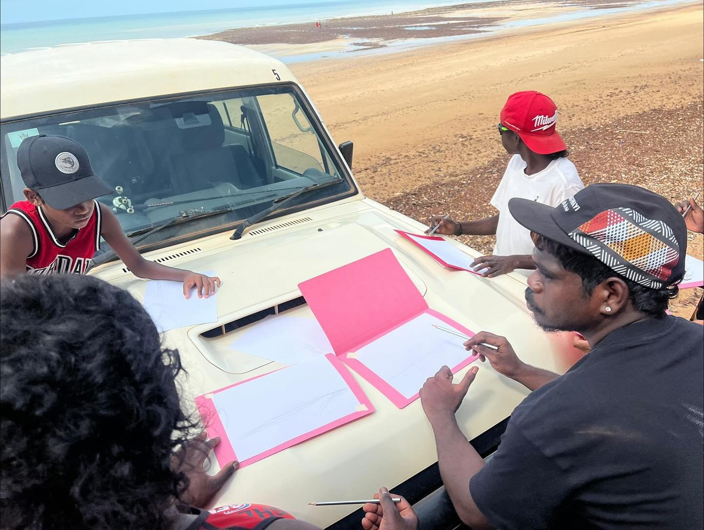 The whole school travelled to Purnali for Tiwi Friday. 🌴

Students completed environmental sketches, connecting their weekly classroom learning to Country by observing and drawing the land, sea, and sky around them. They also spent time foraging for