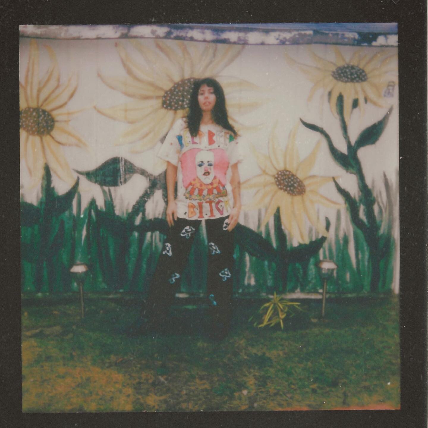 From Xmas Day in front of Mom&rsquo;s shed that I painted sunflowers on 🌻 It was so cold but I couldn&rsquo;t wait to model my new threads. I think I actually took my pants off while opening my gifts 😂  I know I can&rsquo;t be the only one &hellip;