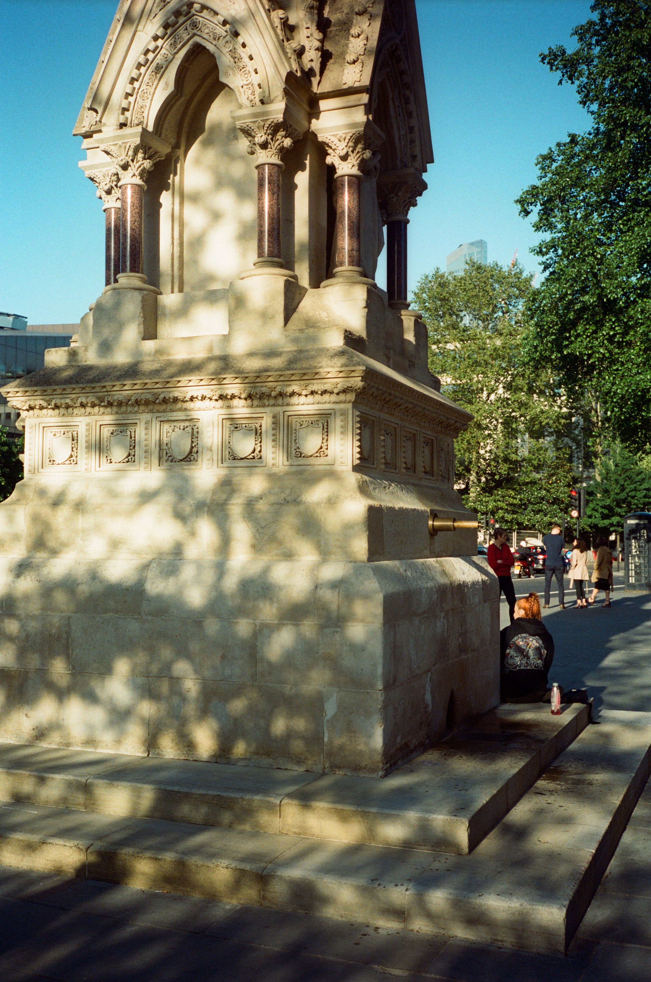 000482380027.jpg