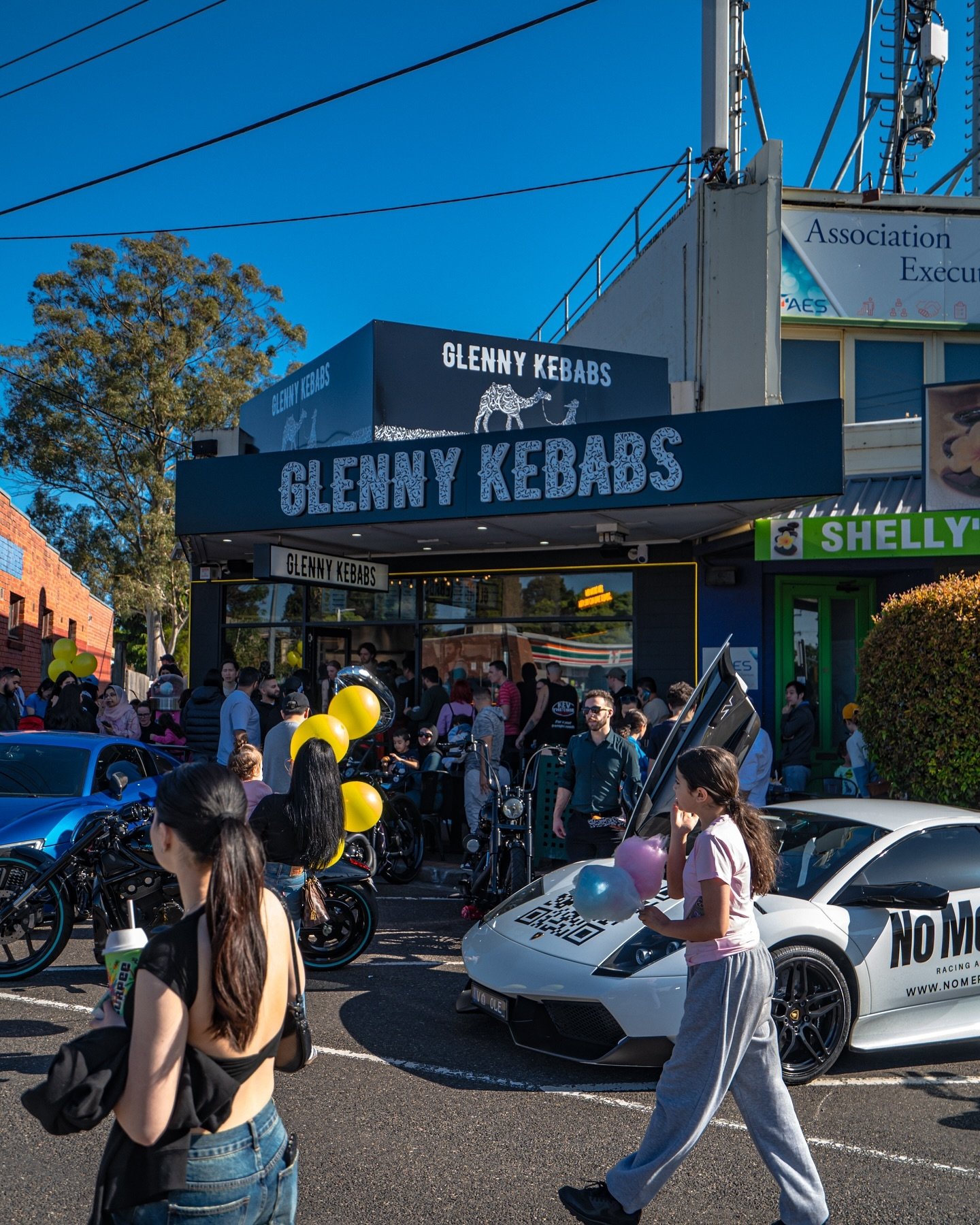 ⚜️ FLICKS FROM OUR VERMONT GRAND OPENING ⚜️
If you missed out. You won&rsquo;t want to miss our Box Hill Grand Opening, which will be bigger! Saturday 14th December 4pm 😍

Stay updated via our Facebook events page ✅️

#foodcoma #halalfood #melbourne