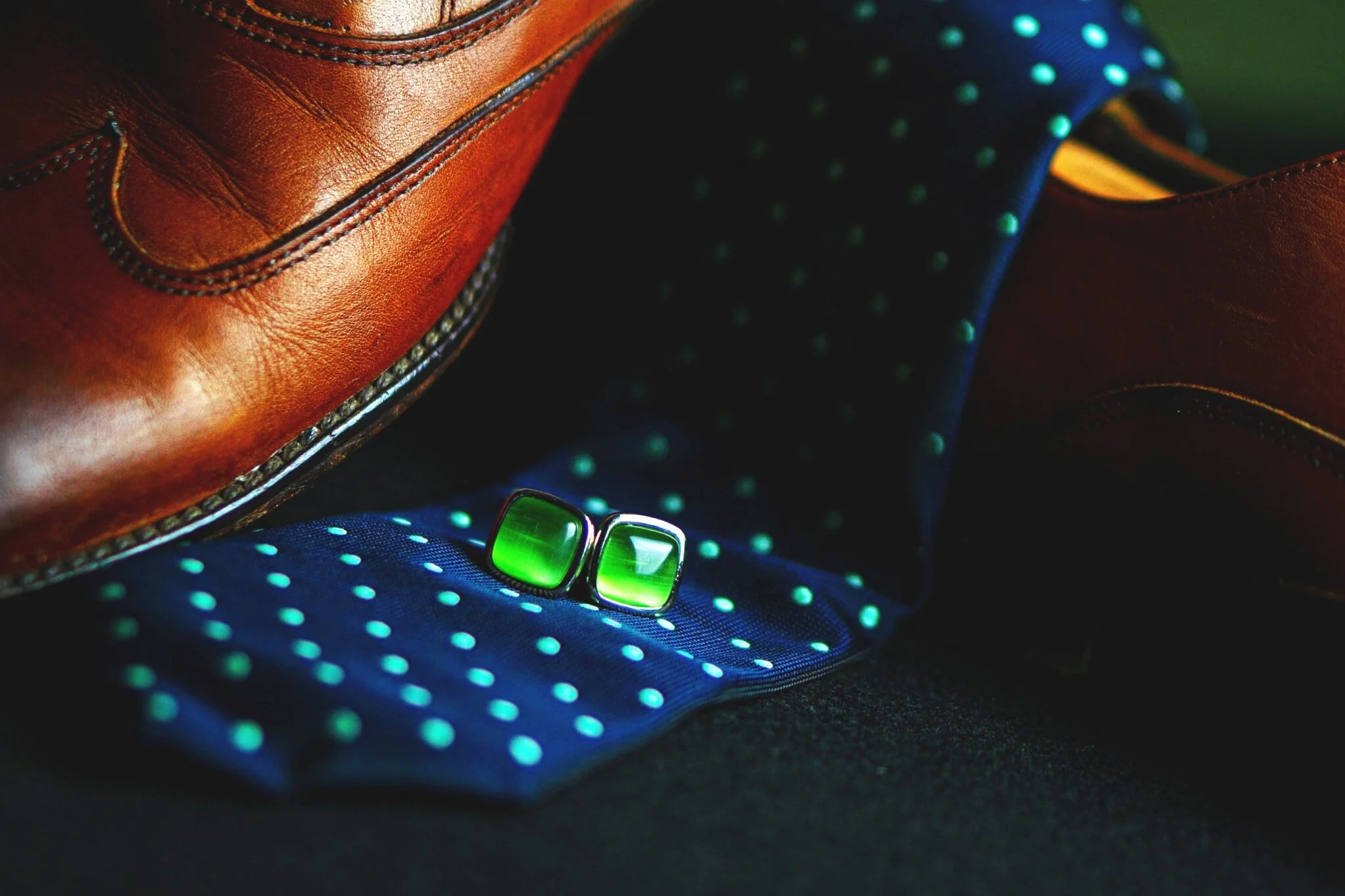 "Cuff links, Tie, & Pocket Square" Bundle