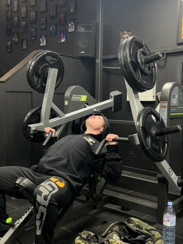 Chest Not Growing? You&rsquo;re Incline Pressing Wrong. 

Although incline pressing is thought to train your upper chest, it&rsquo;s also influenced by execution like any other movement and muscle group. 

When we think about the upper chest, its pri