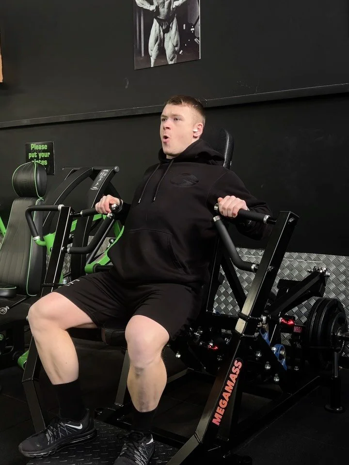 New Phase, New Lifts, New Tissue 🔜

Baseline numbers set on the new movements in push 1 due to: 

1. A nice change from a mental standpoint 

2. Pursuing improvement in my pressing musculature 

Something to note, however, is that I ran for at least