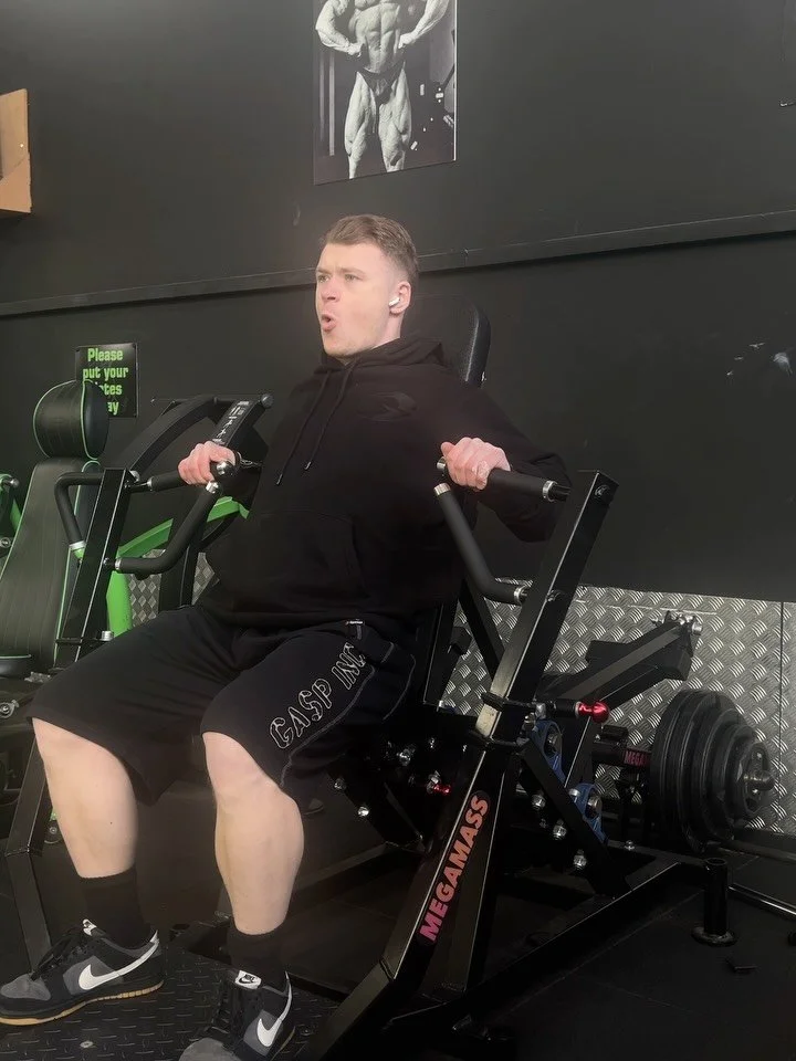 A Change In Approach 🔄

Recently I&rsquo;ve been approaching my chest training a bit differently than usual as it didn&rsquo;t respond as well as AJ and I would have liked during the last push-up.

Less focus is on beating last week and getting as s